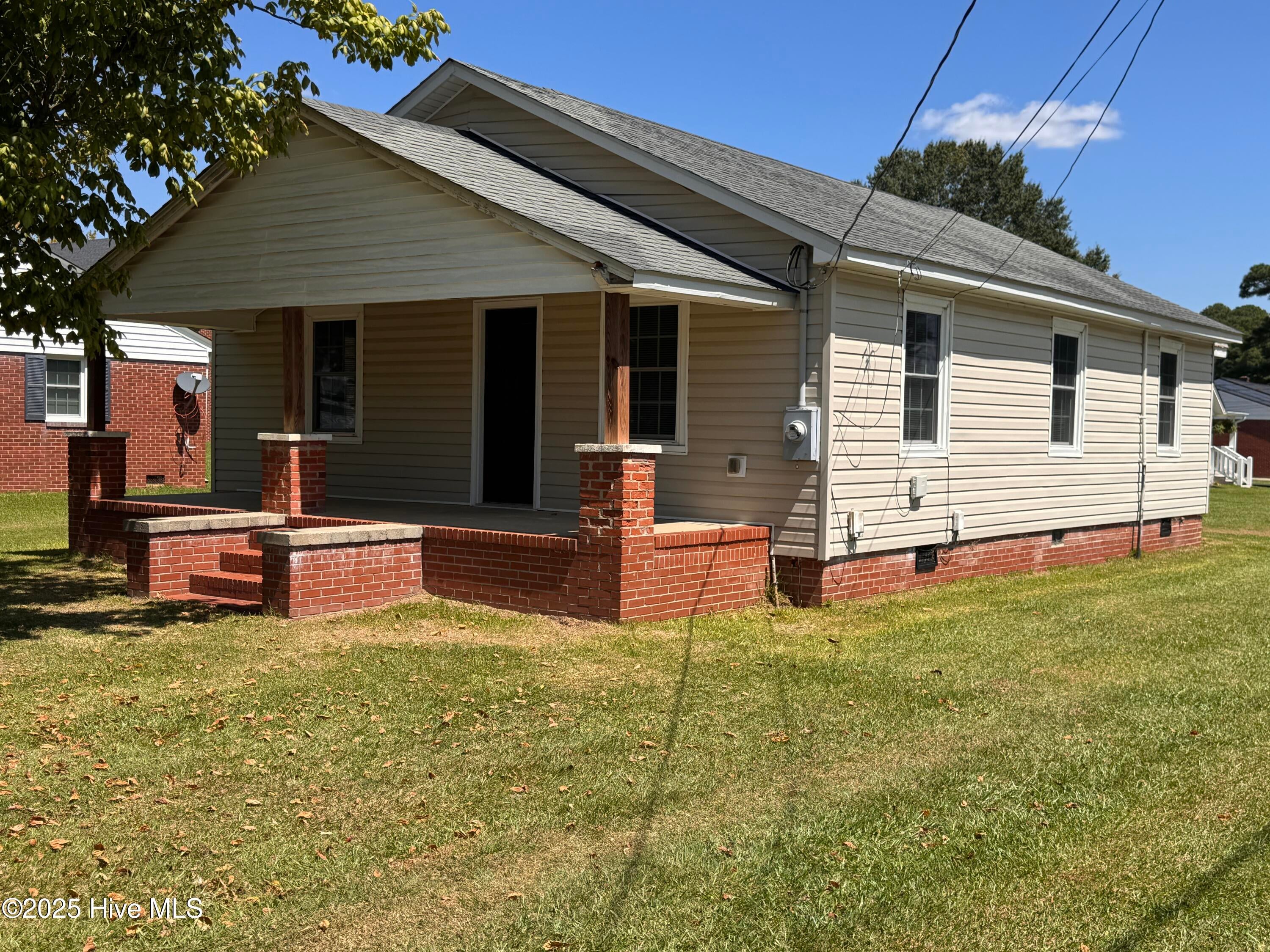 107 S Mccaskey Road — photo