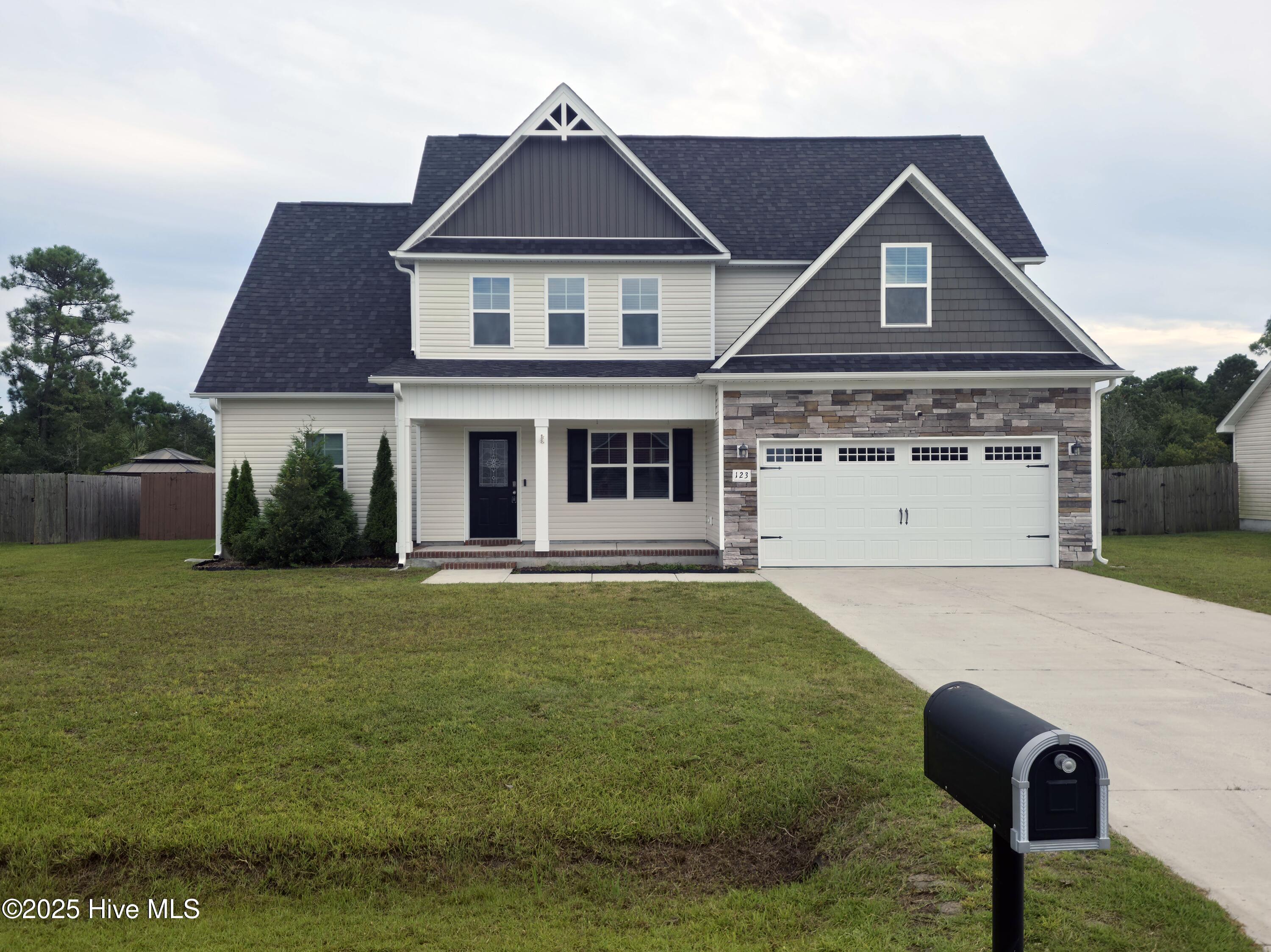 123 Sonia Drive — photo