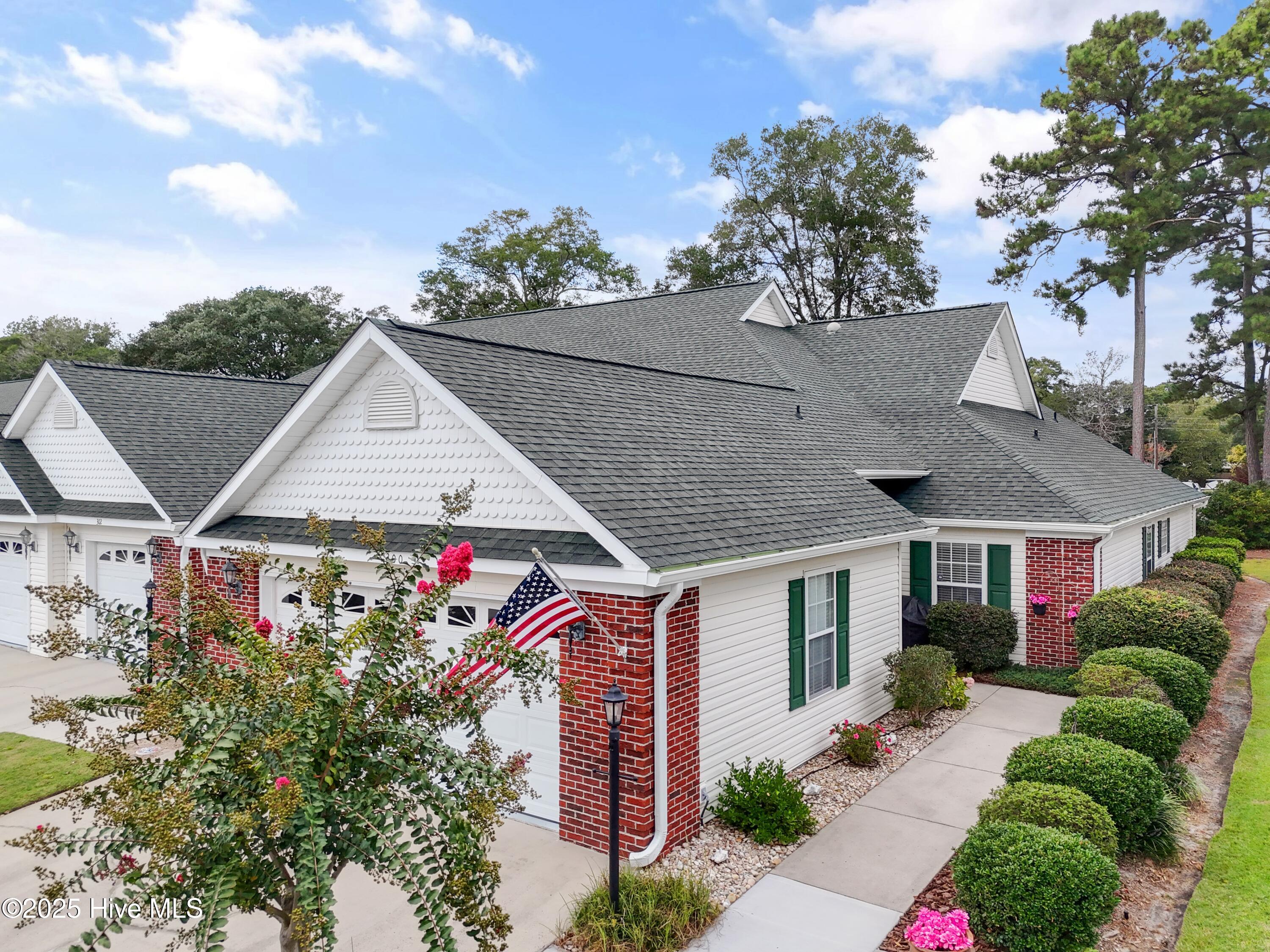 300 Sunset Oaks Lane 4 — photo