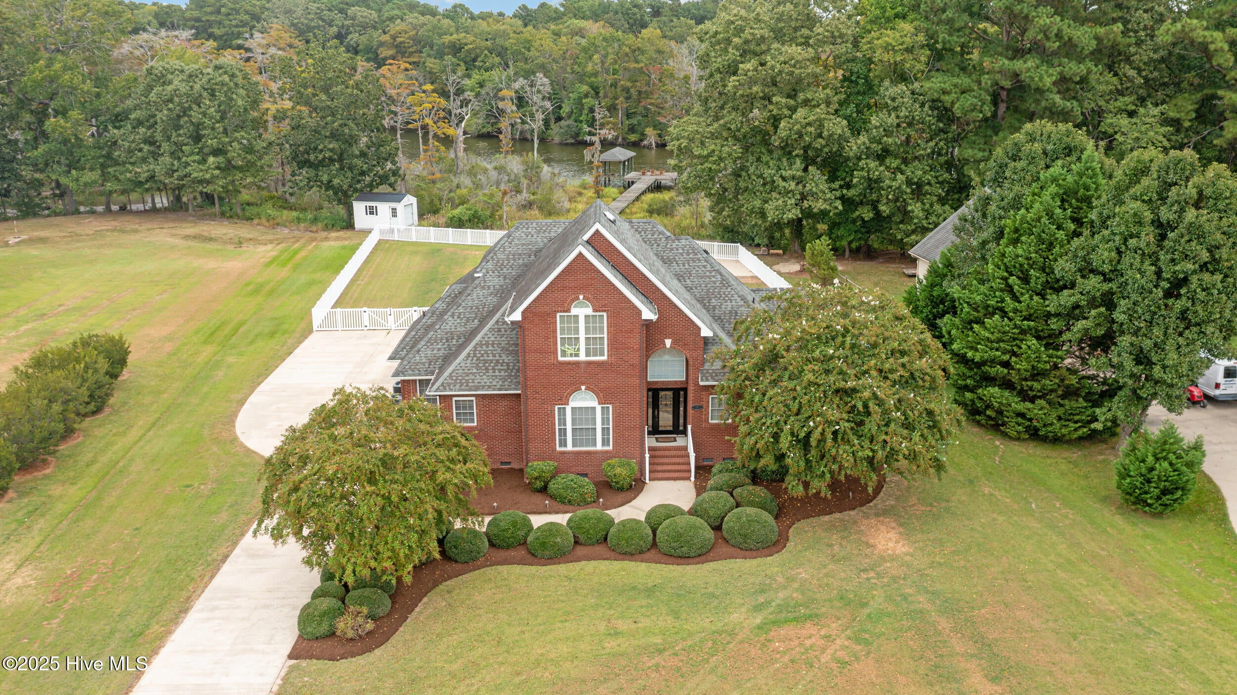 121 Pailin Creek Road — photo