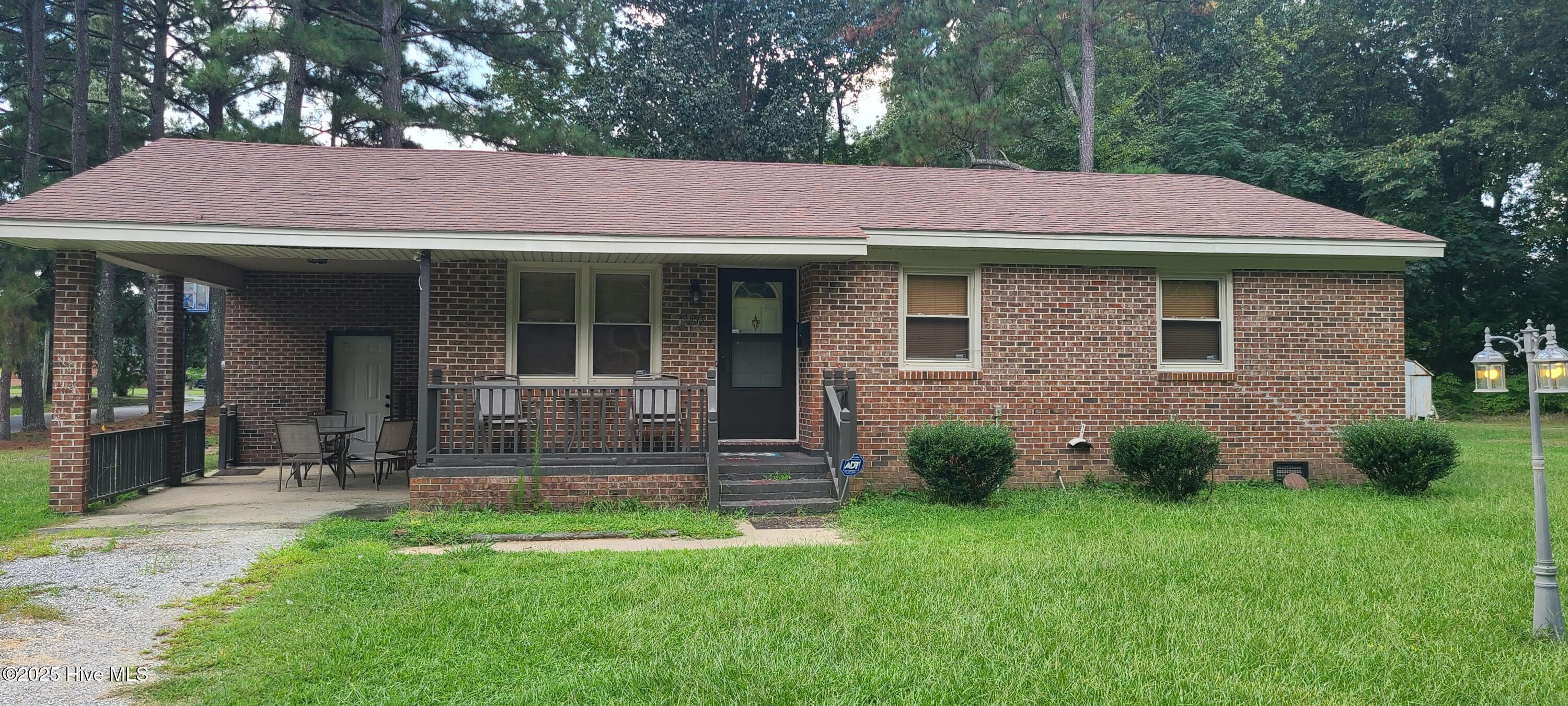 216 E Troy Street — photo