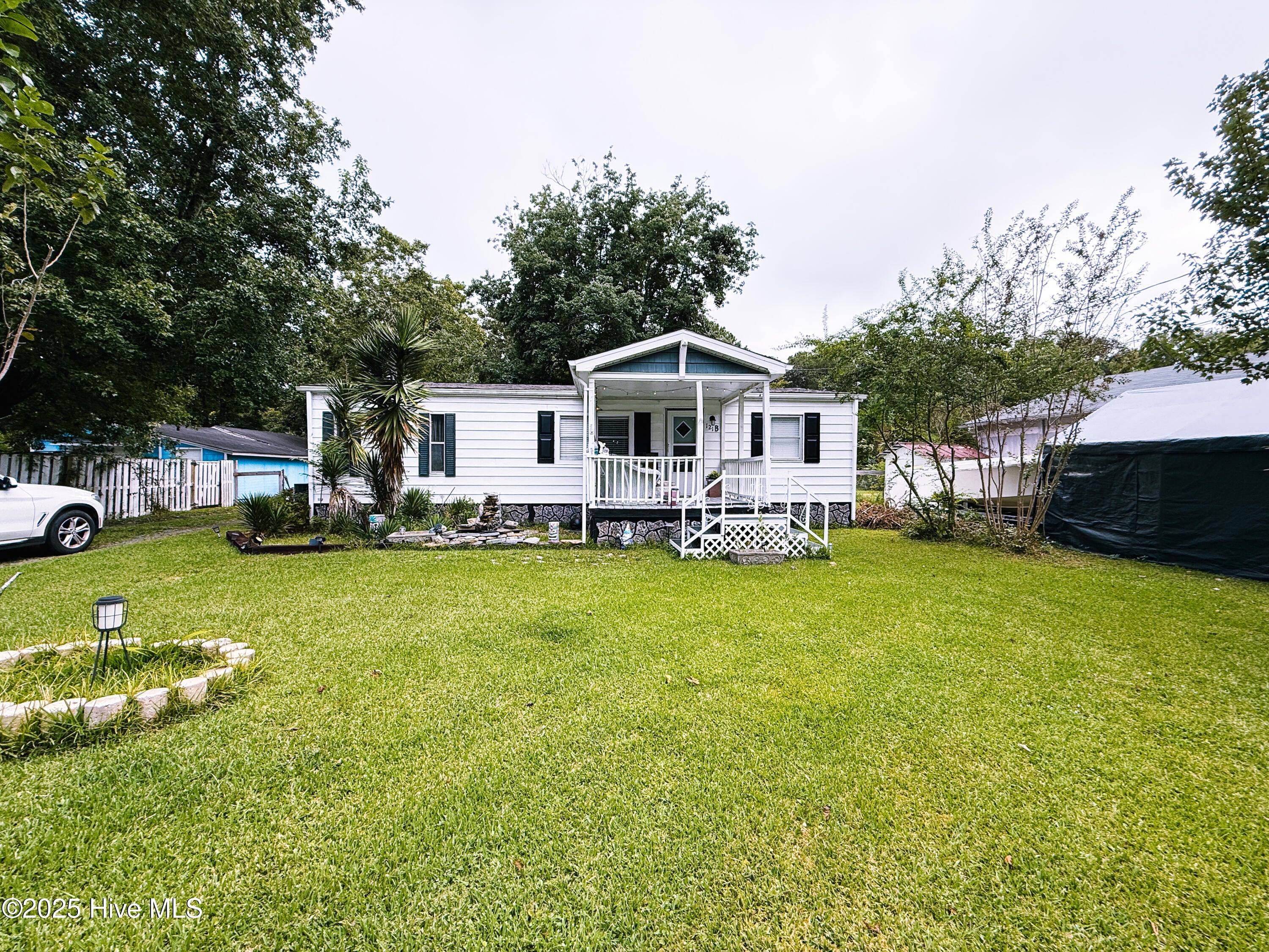 121 Glendale Drive B Unit B — photo