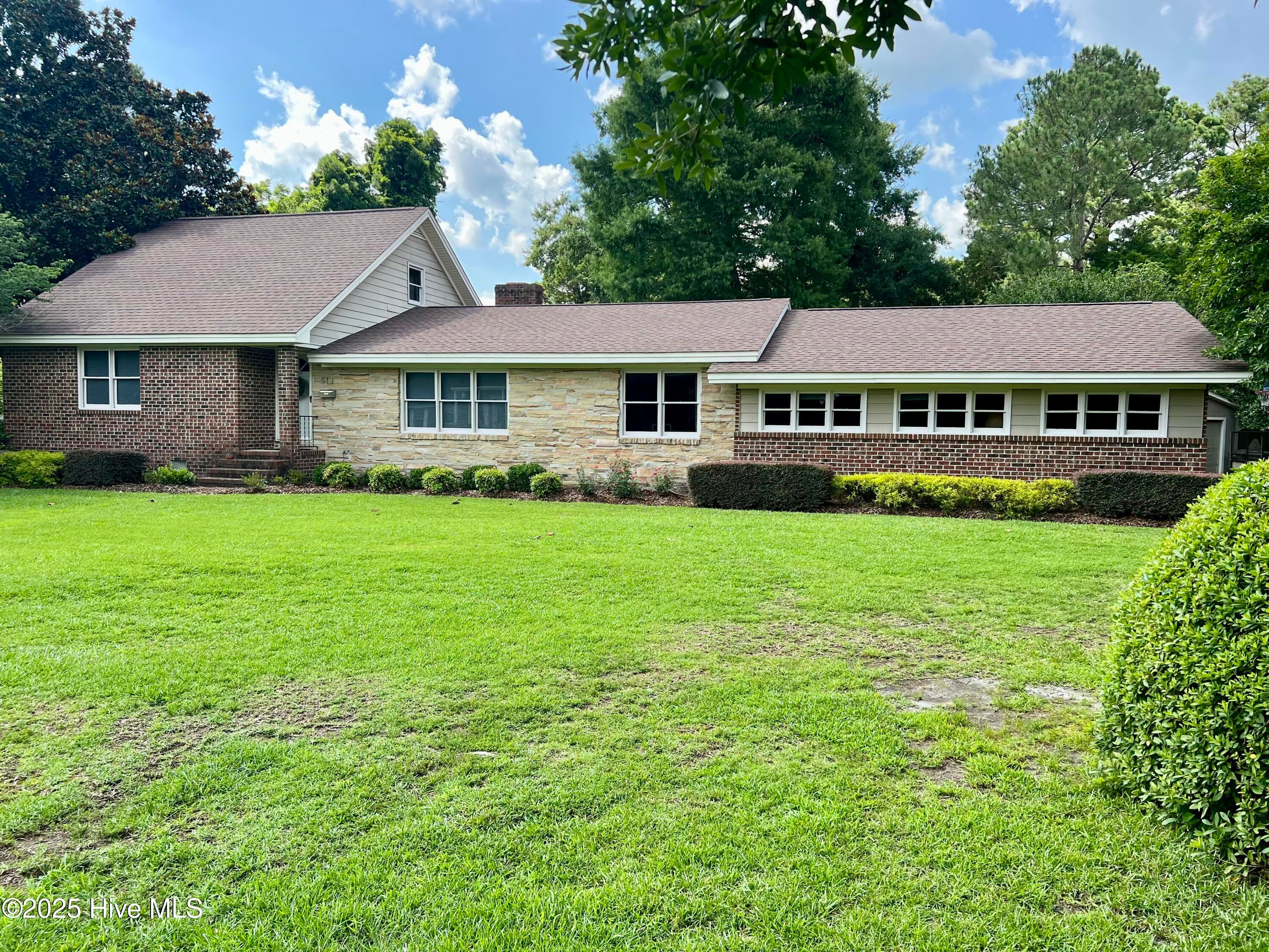 513 E Westbrook Street — photo