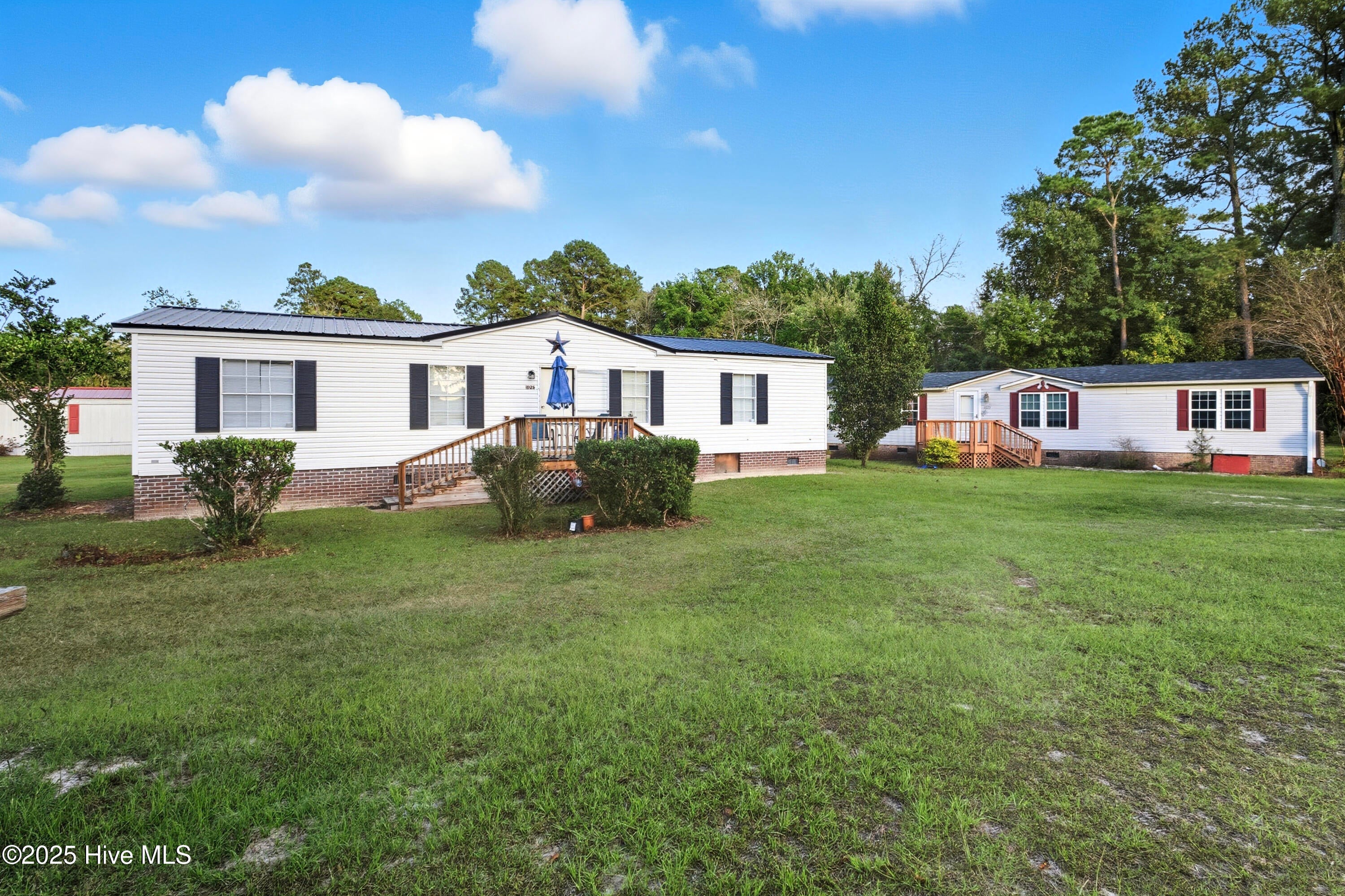 1025 White Lake Drive — photo