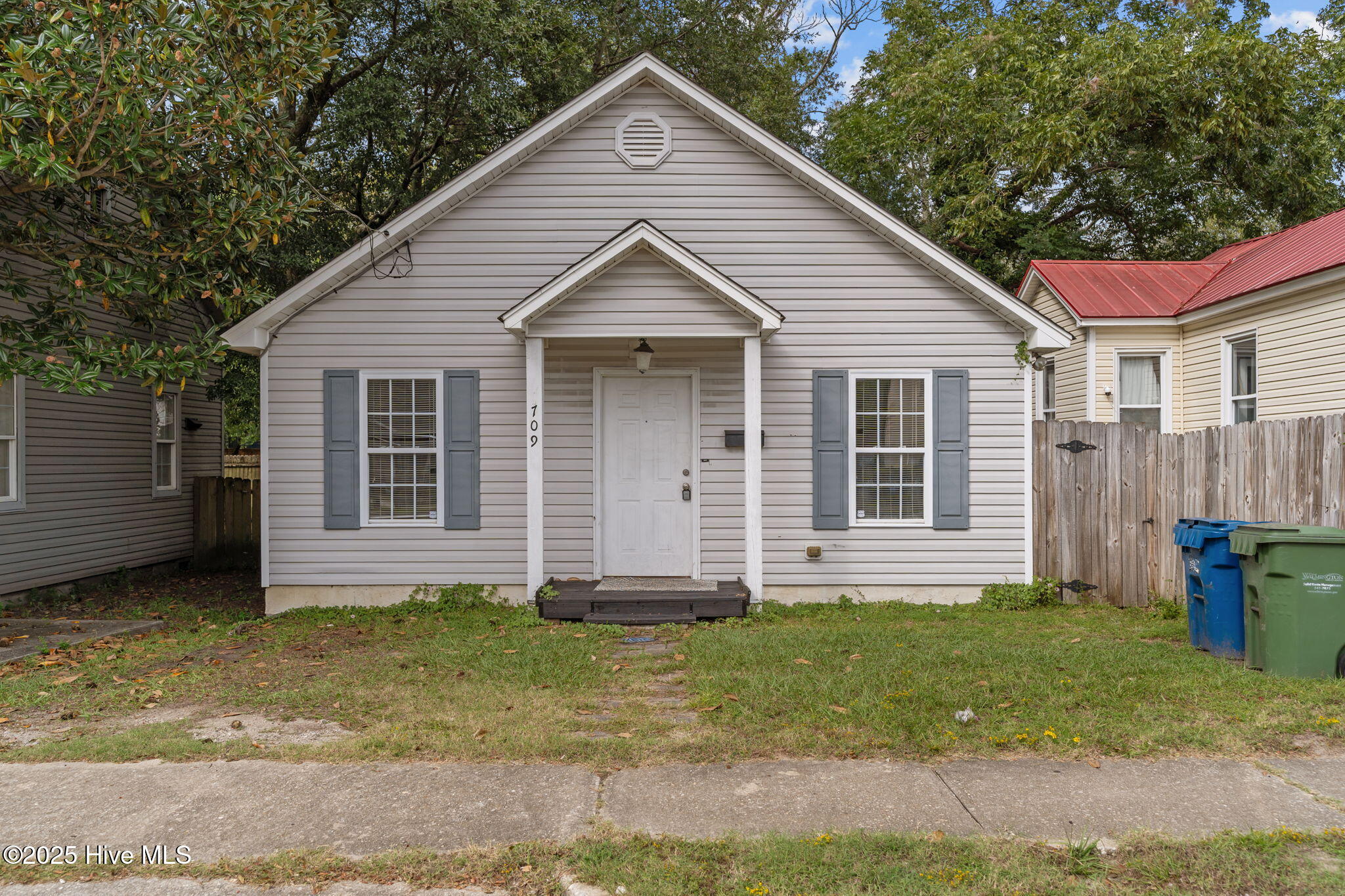 709 Wooster Street — photo
