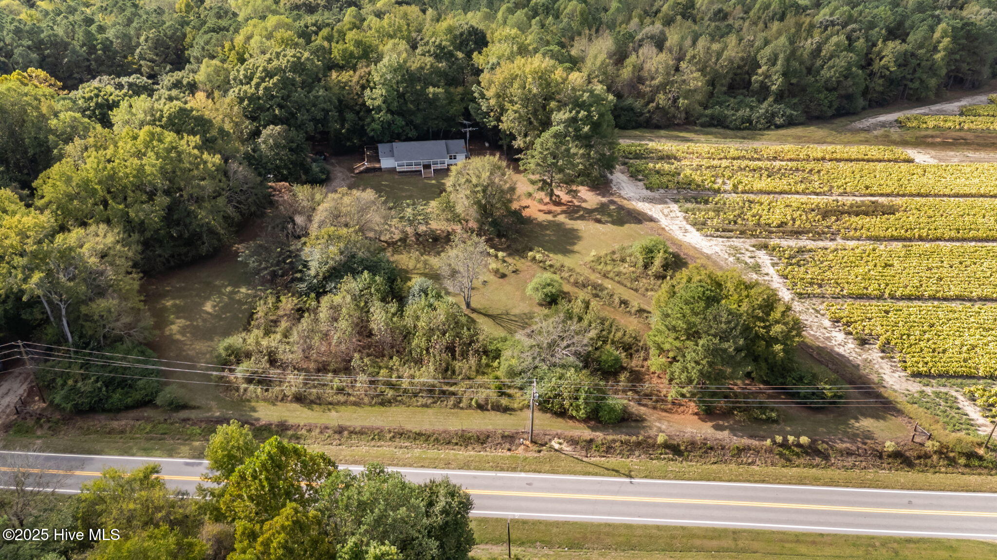 8782 Red Oak Road — photo