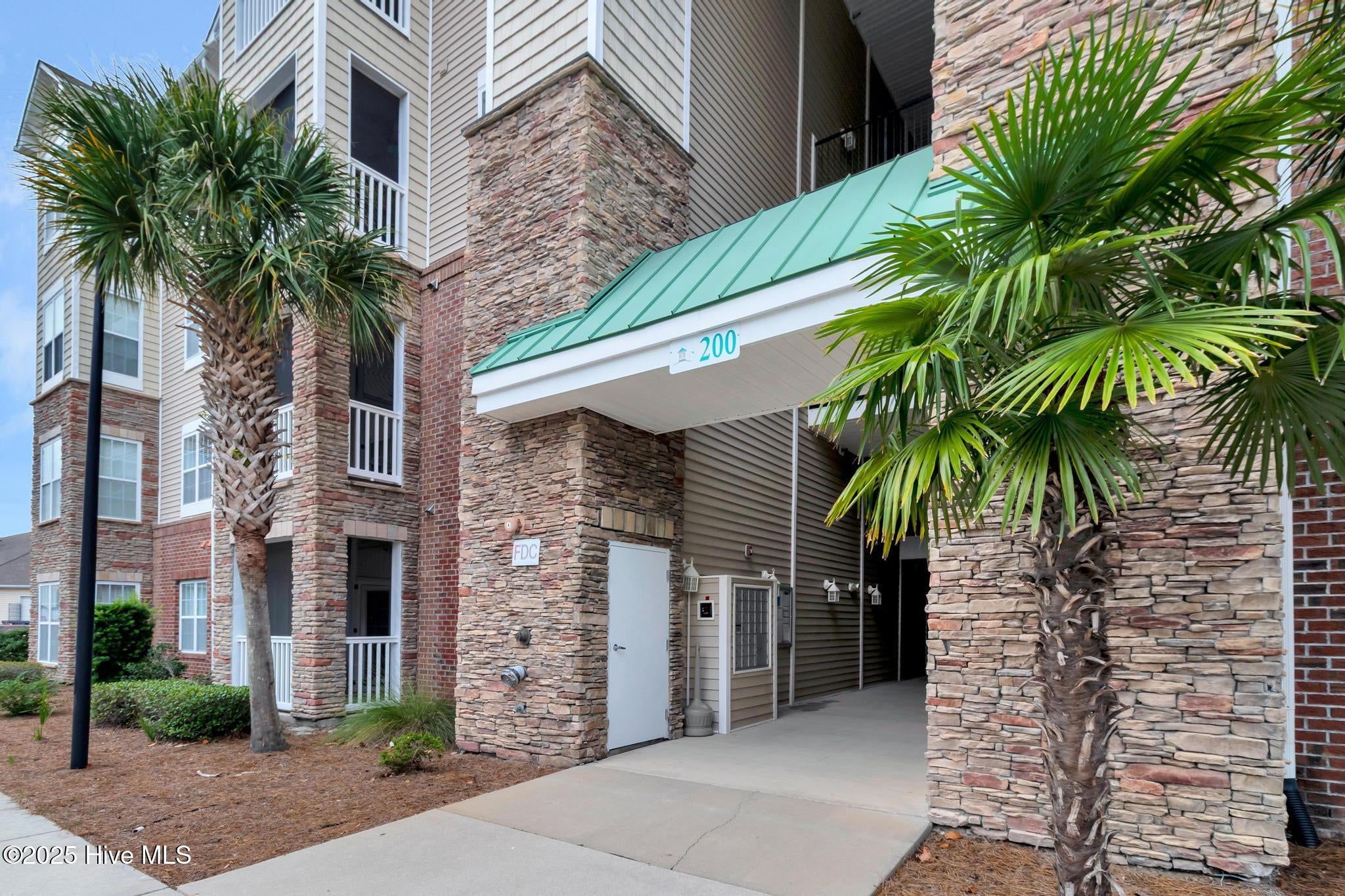 200 Gateway Condos Drive 225 — photo