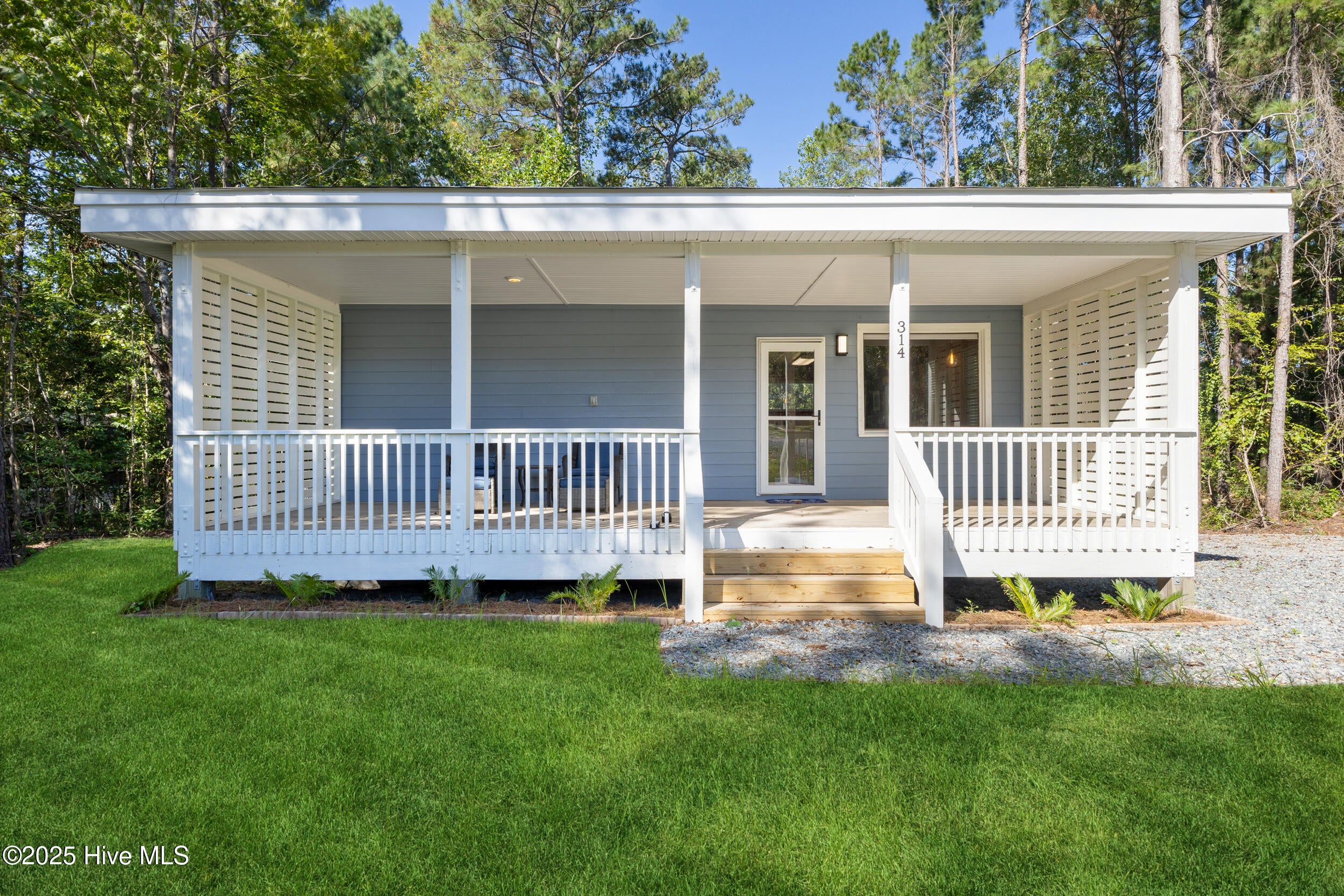 314 Pond View Court — photo