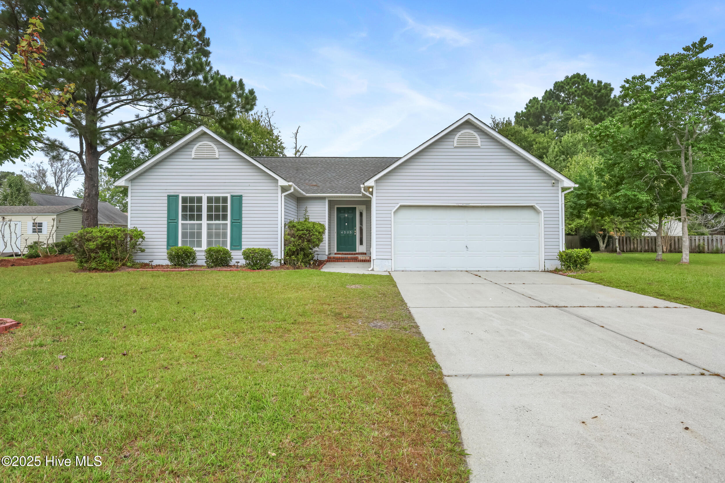 4305 Vicar Court — photo