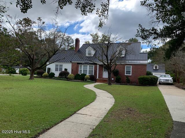 110 E Bell Street — photo