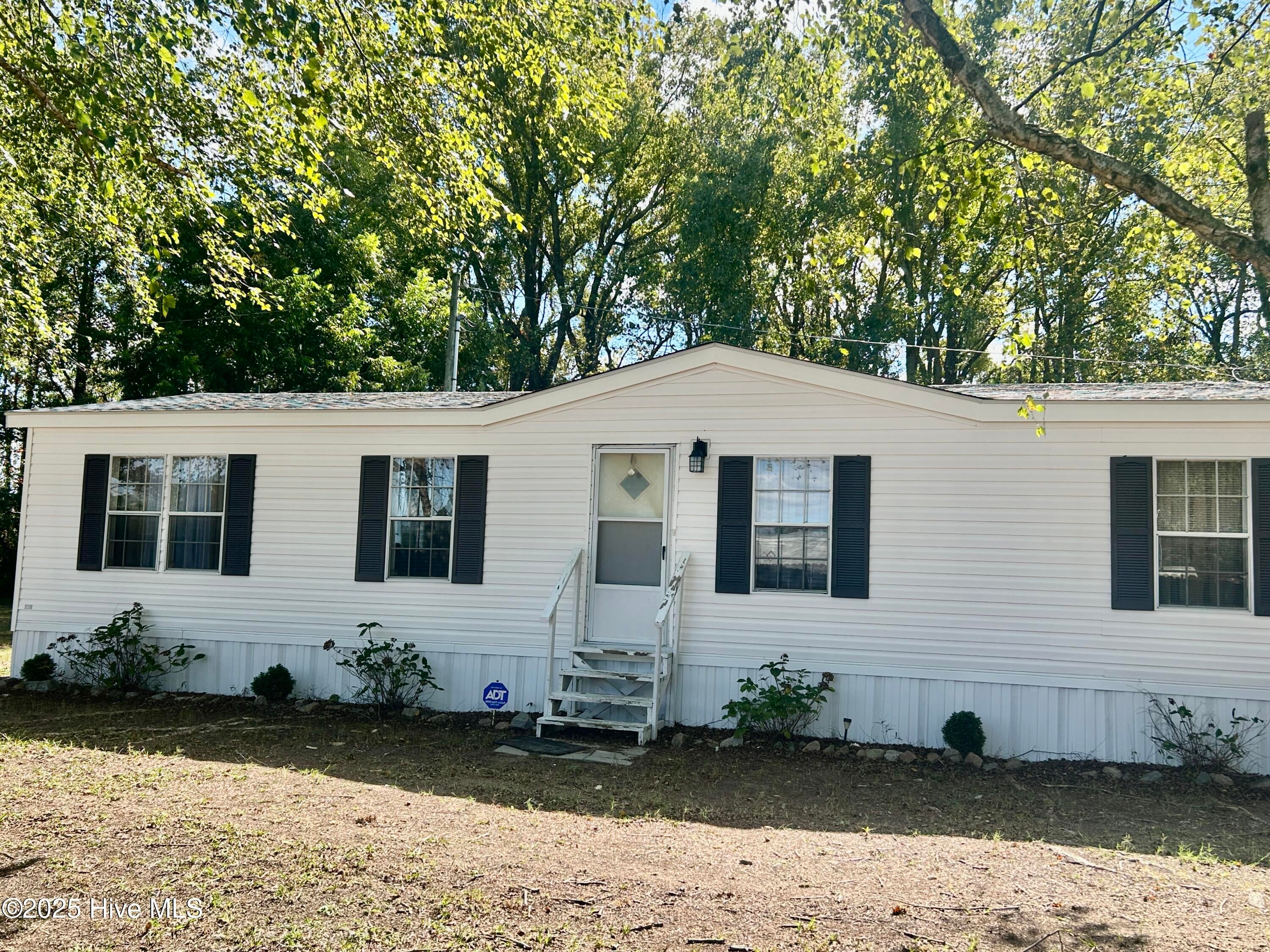 101 Dudley Farm Road — photo