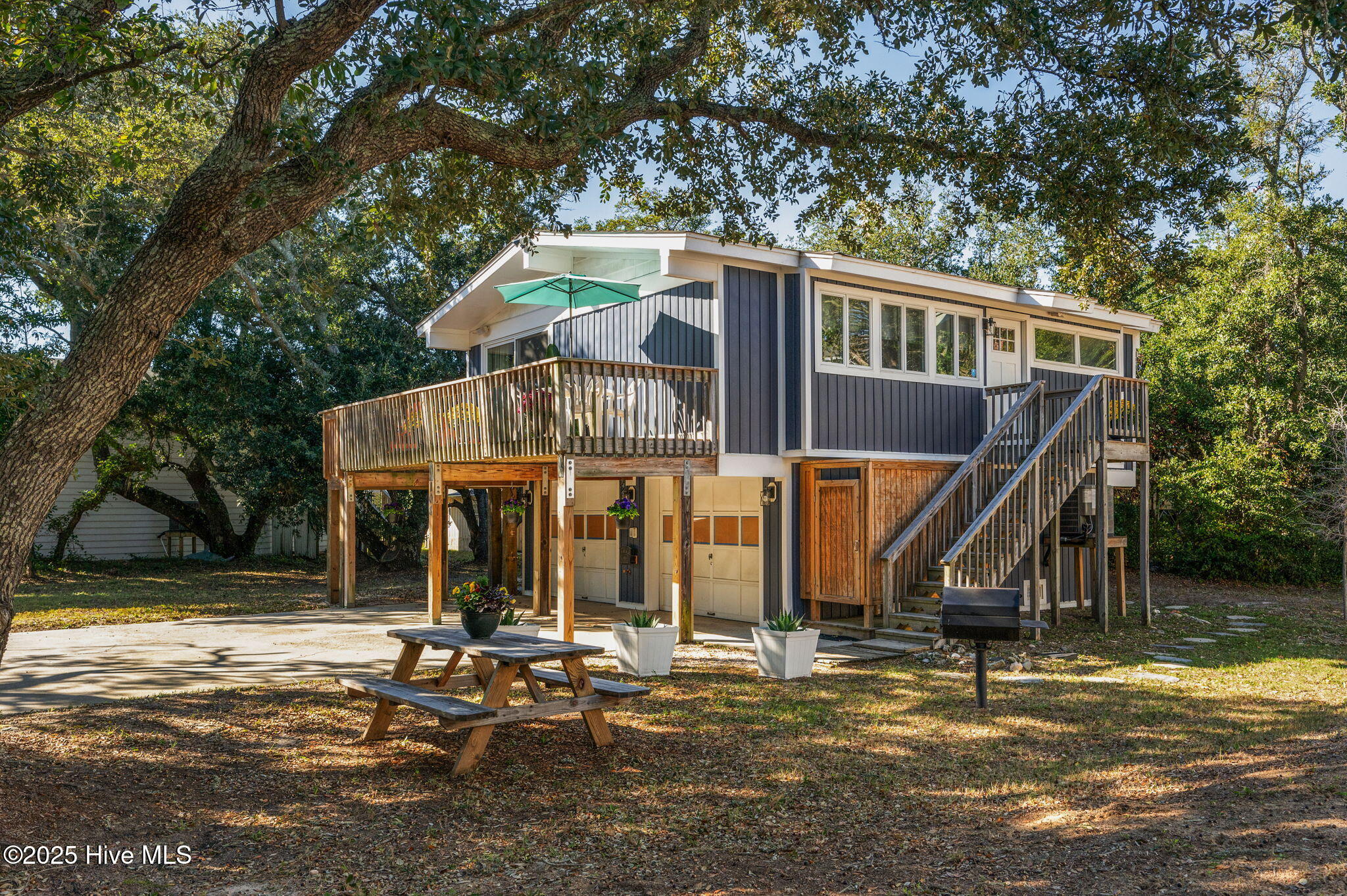 108 Sound Sea Avenue — photo