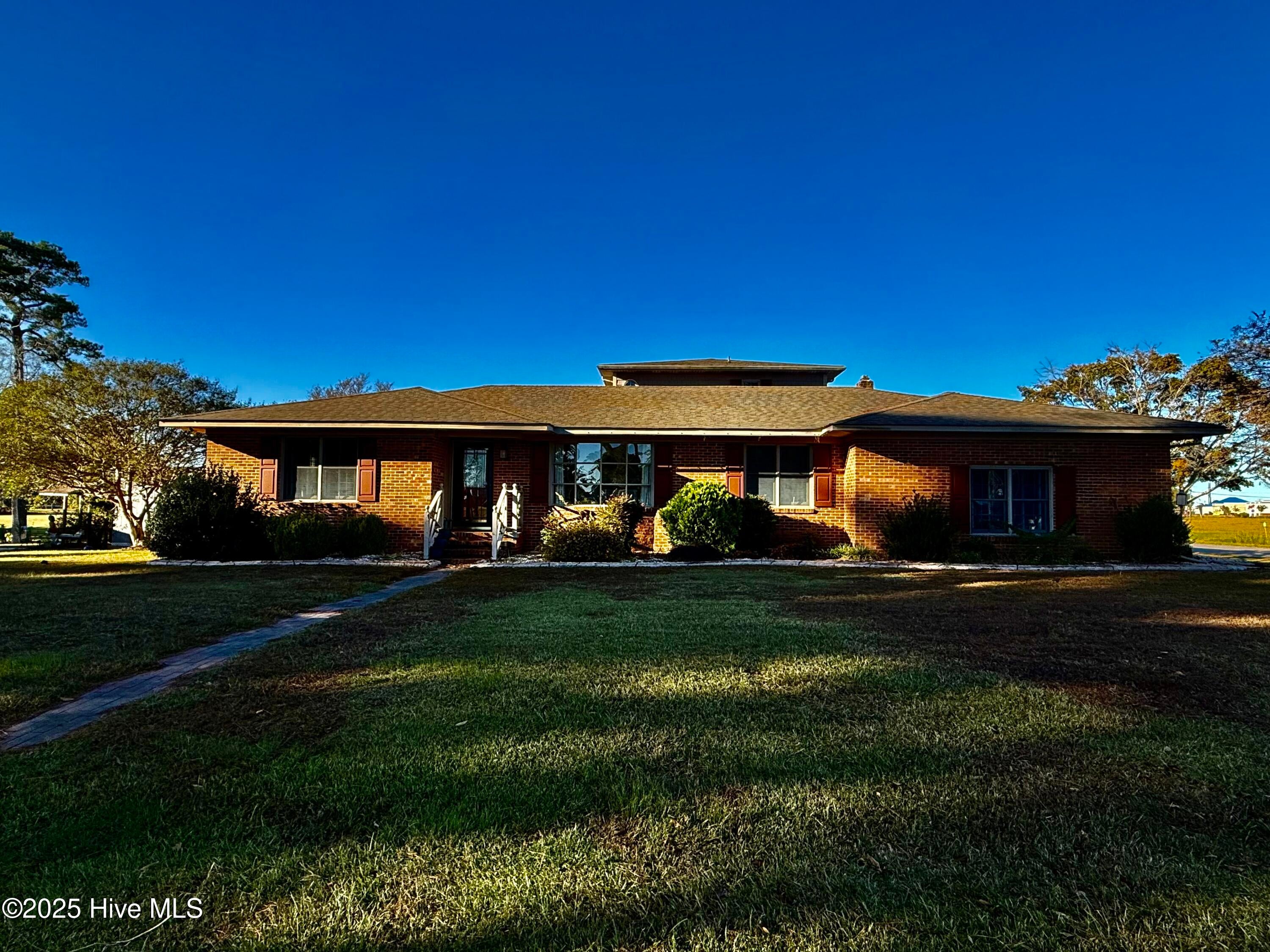 1020 Dixie Trail — photo