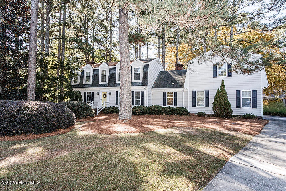 108 Buckingham Court — photo