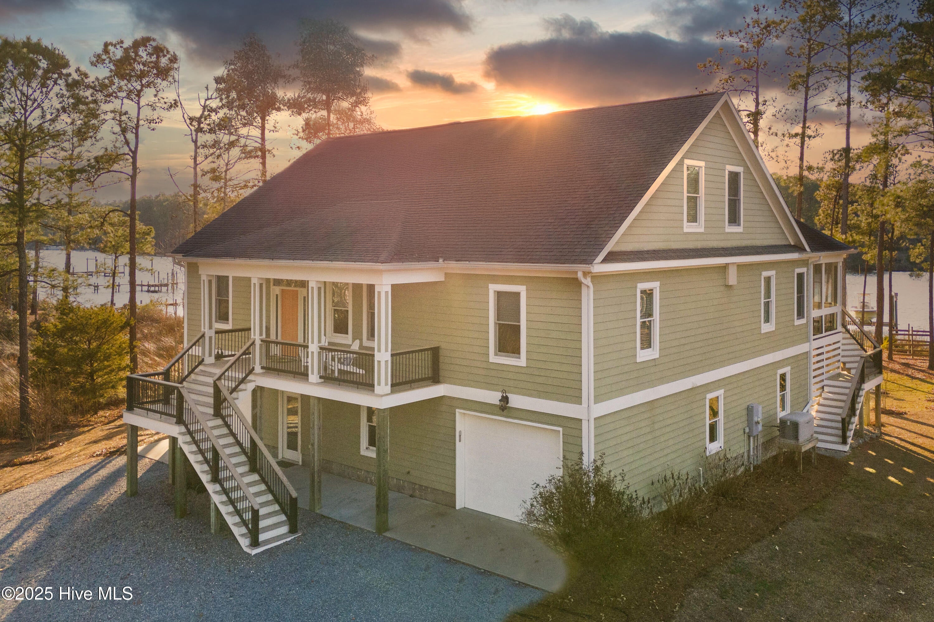 2896 Brown Creek Road — photo