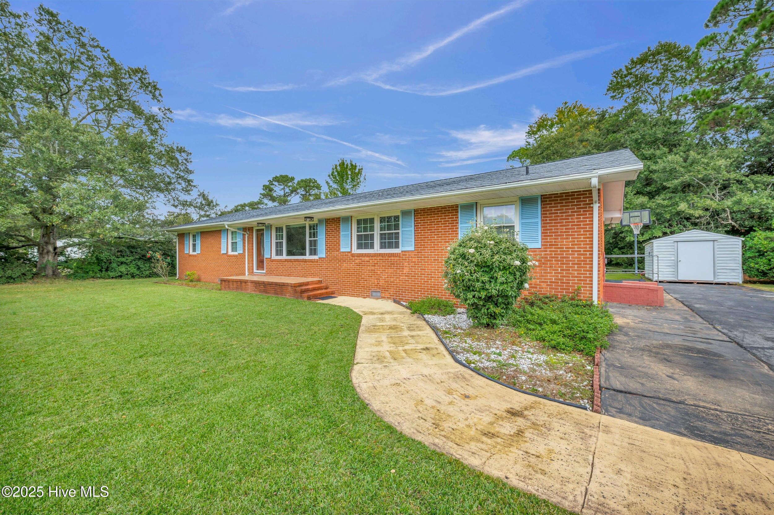 525 Bedford Forest Drive — photo