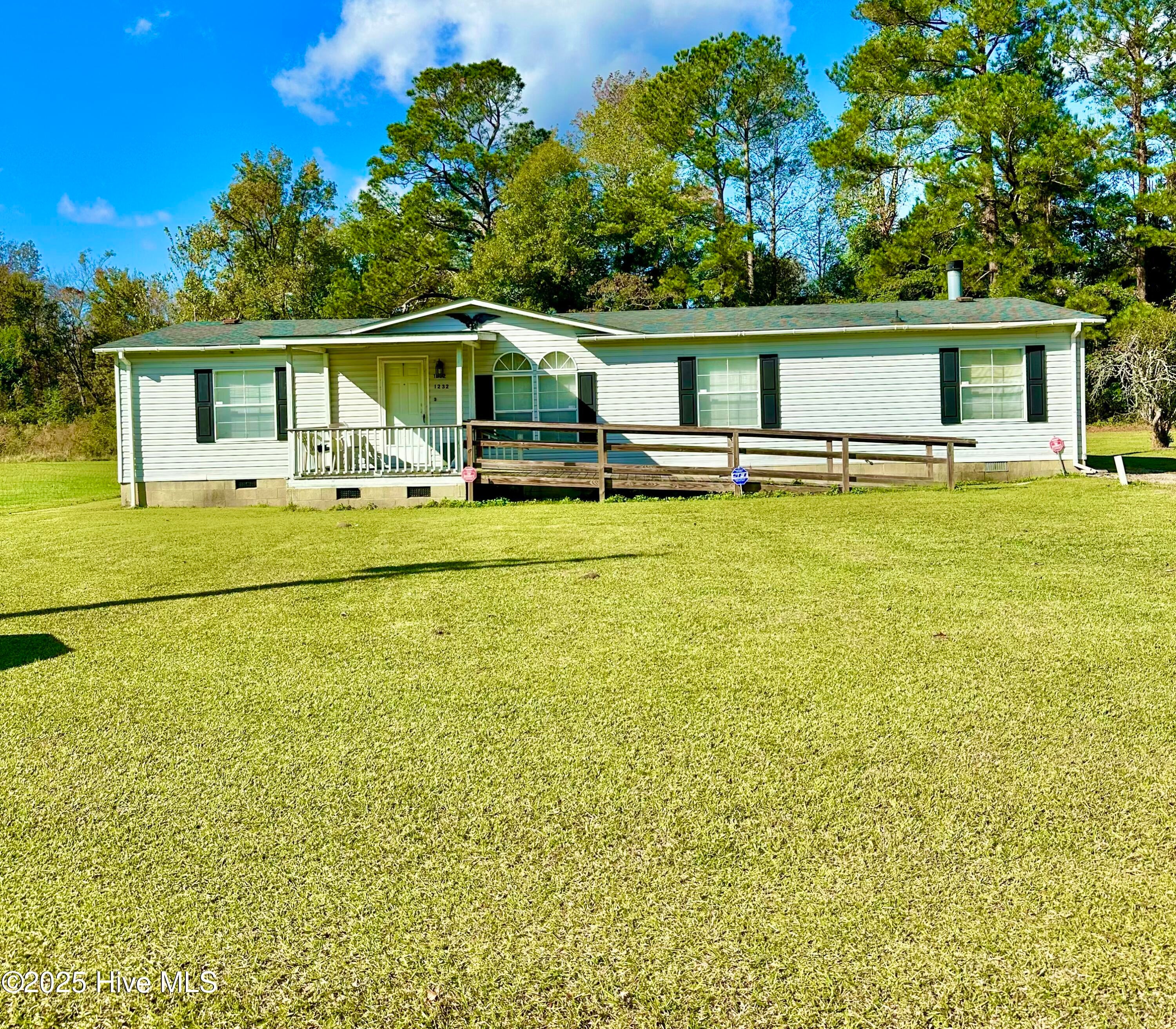 1232 Mears Lane — photo