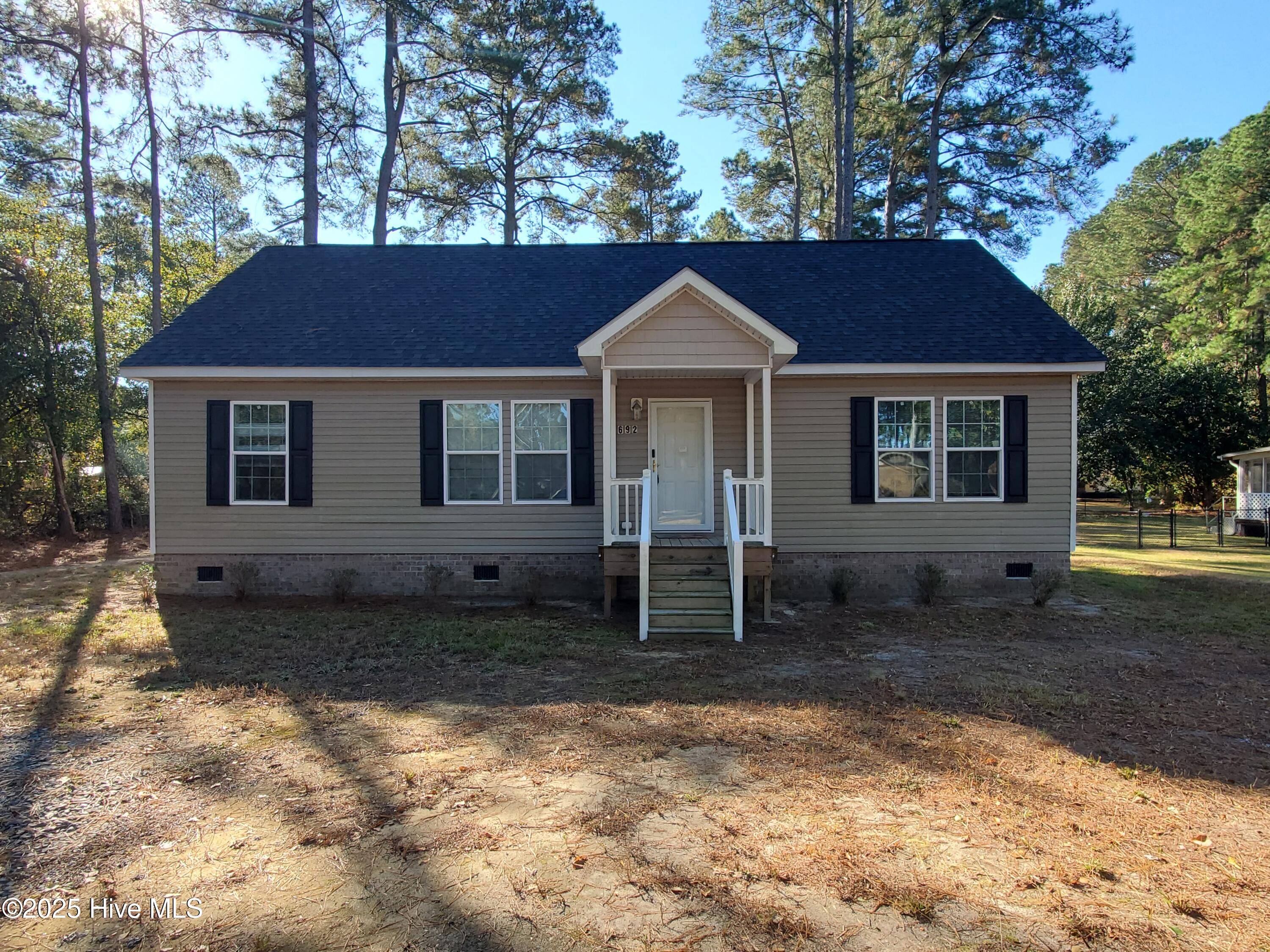 692 Sandhill Drive — photo