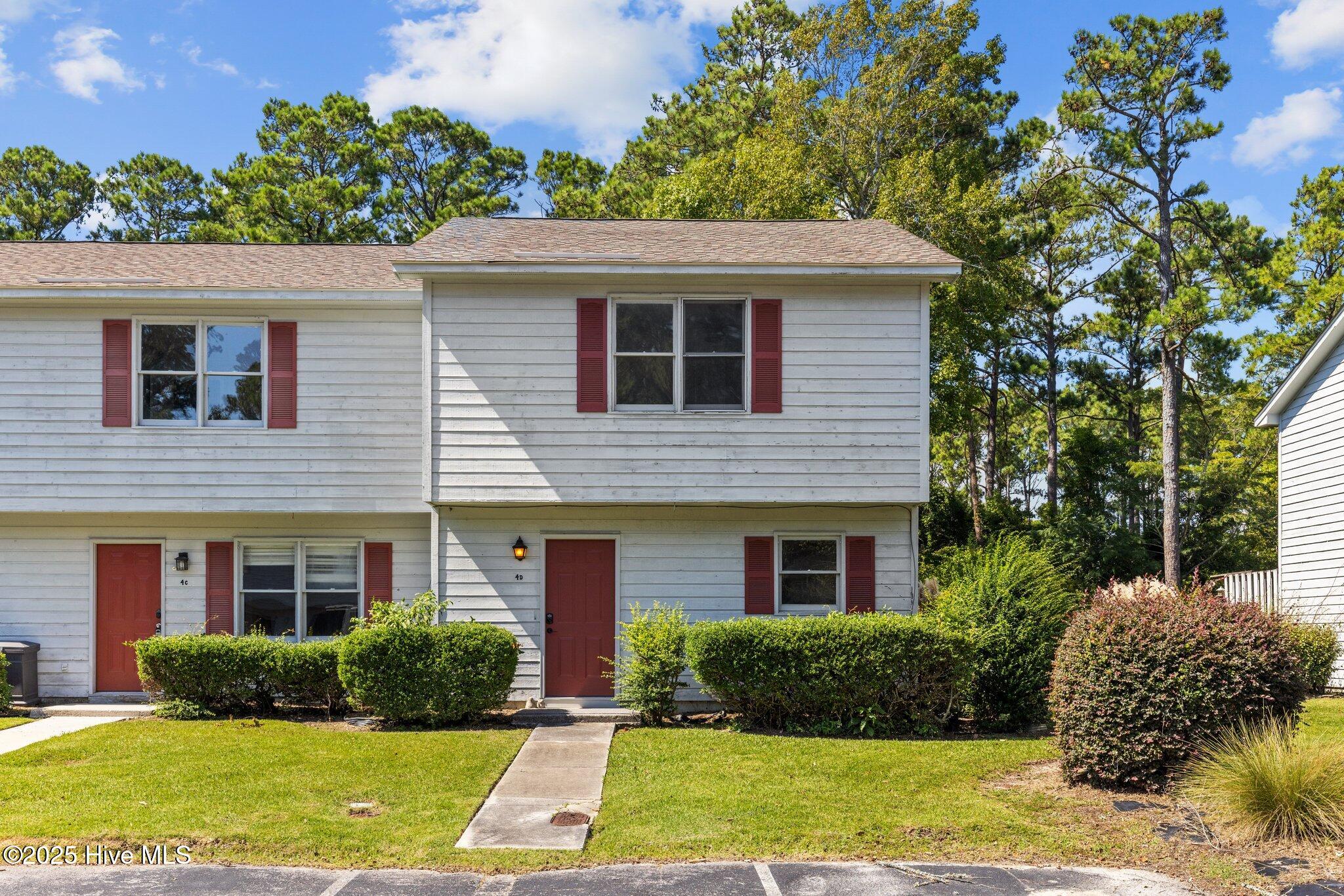 48 Port West Court Apt D — photo