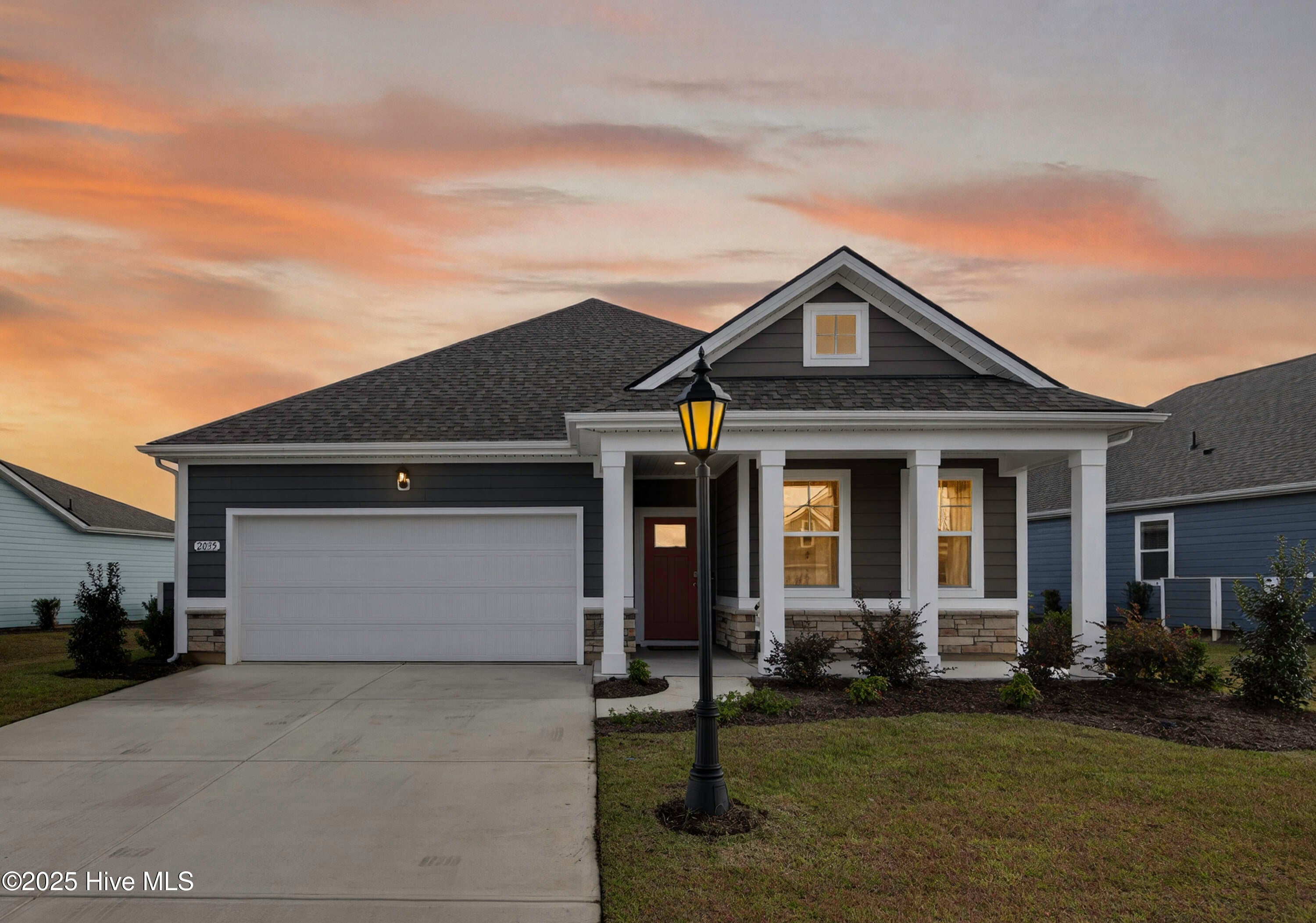 2035 Marietta Circle NW — photo