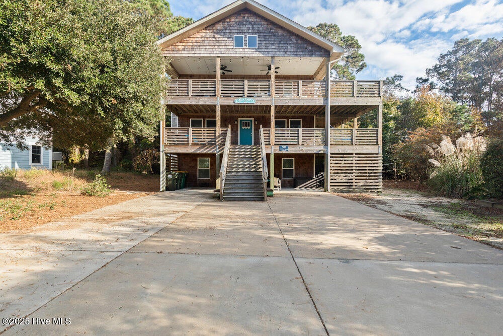 840 Rosewood Court — photo