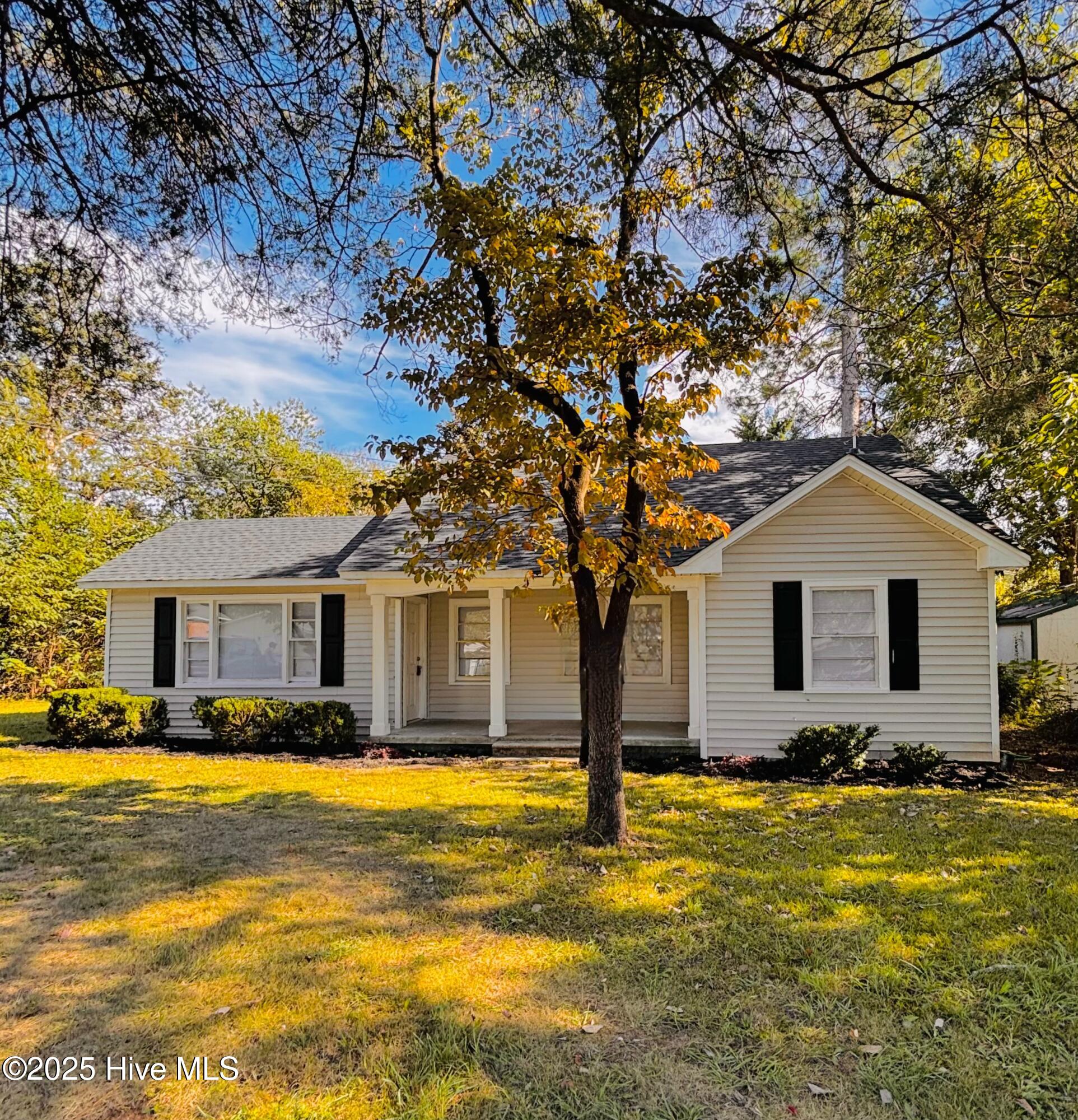 603 Lees Mill Road — photo