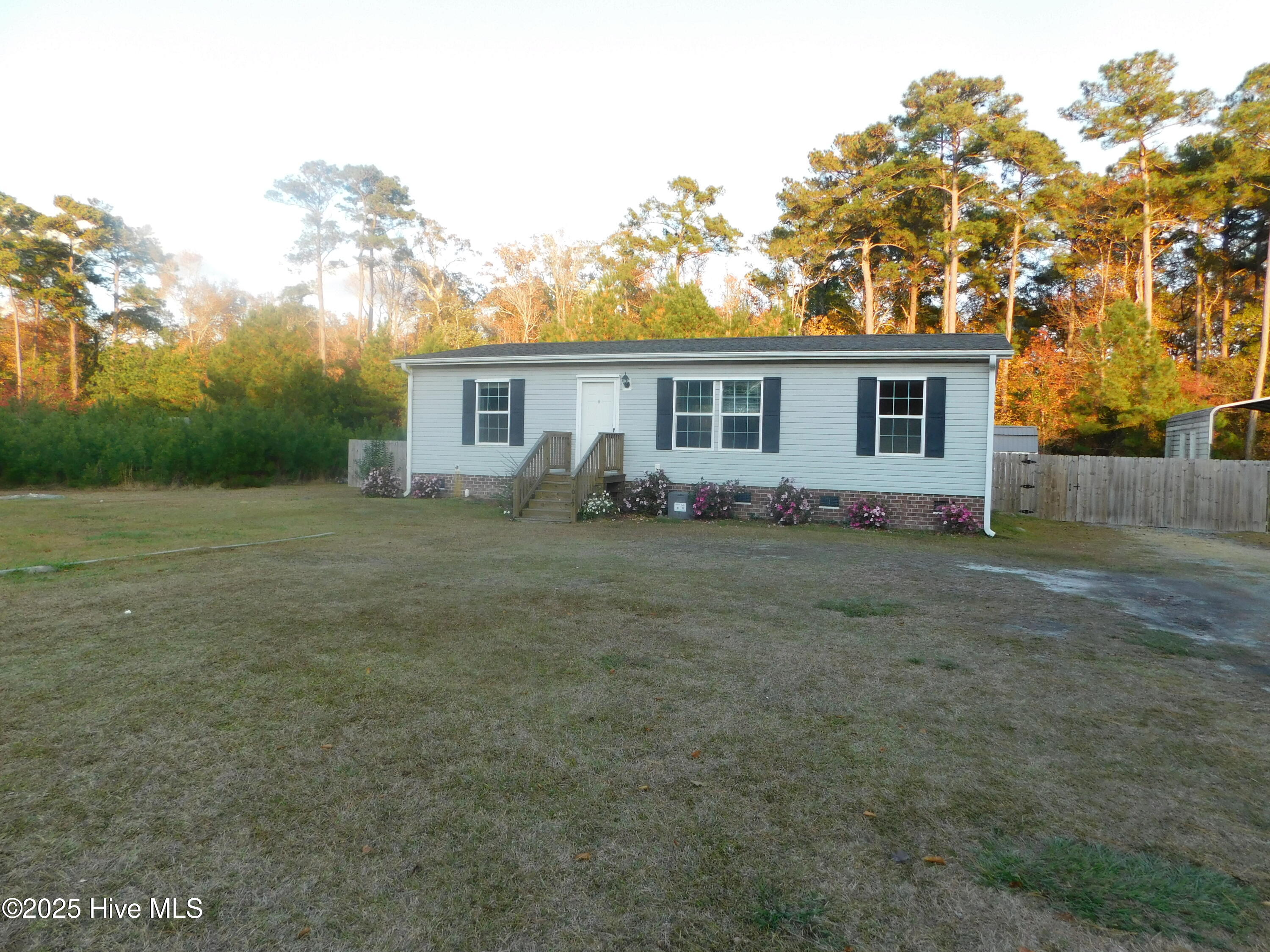 1019 Harkers Island Road — photo