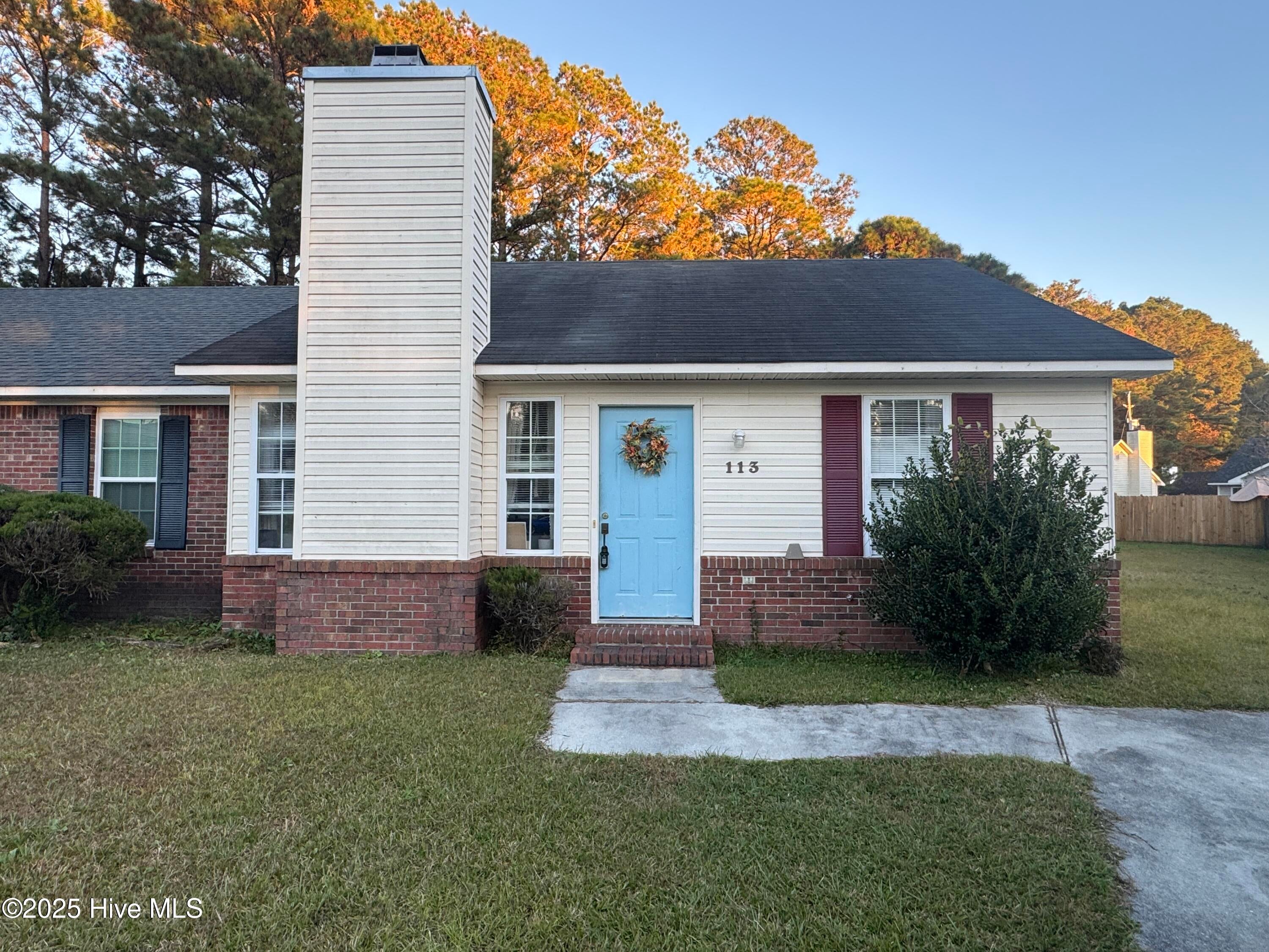 113 Glenside Court — photo