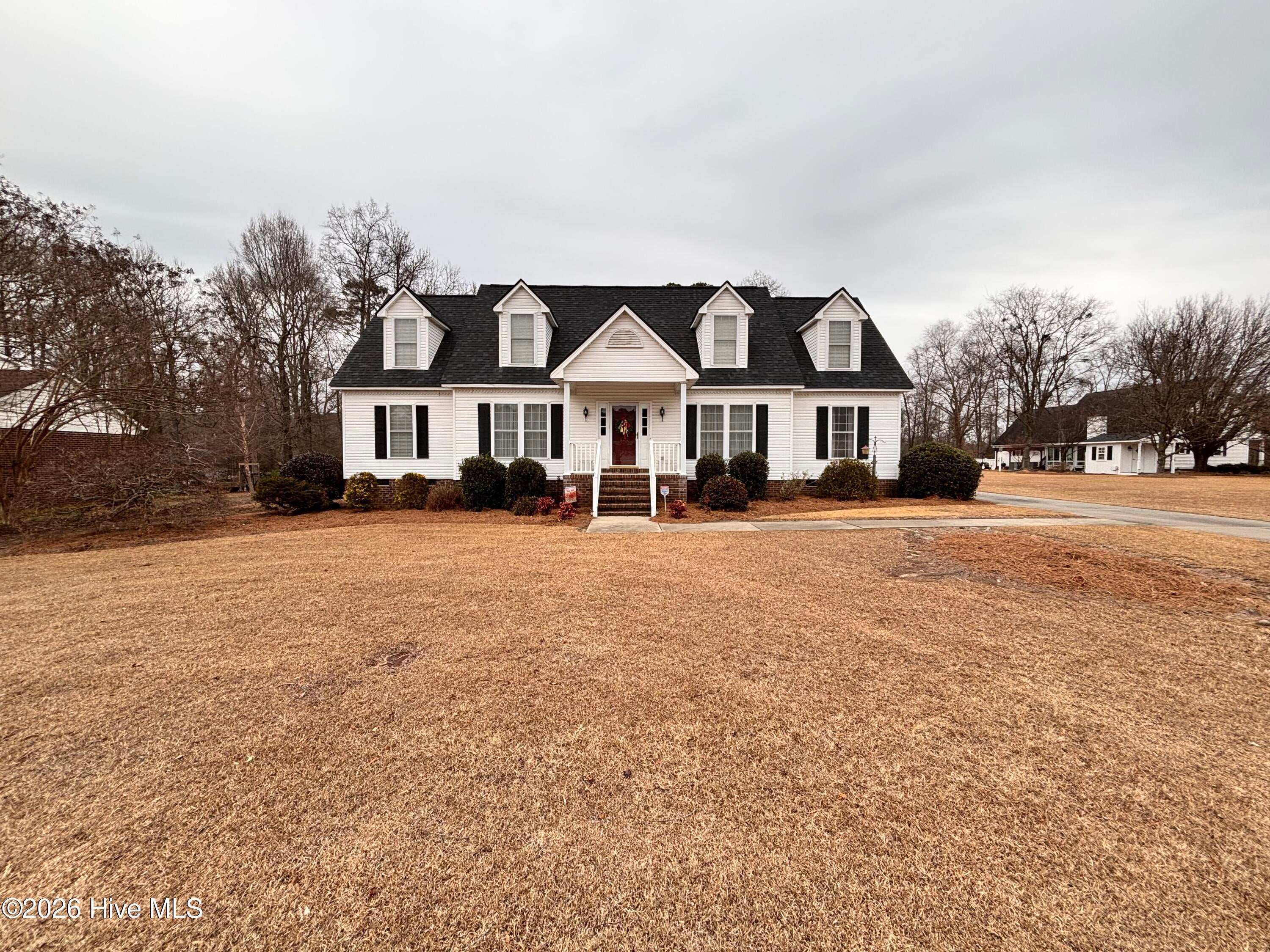 107 Christopher Court — photo