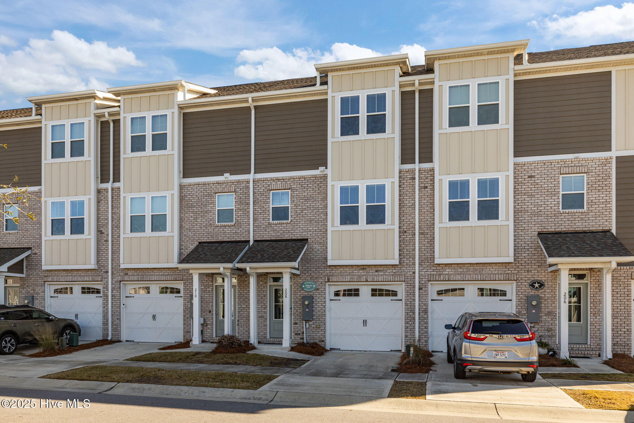 208 Gray Duck Drive — photo