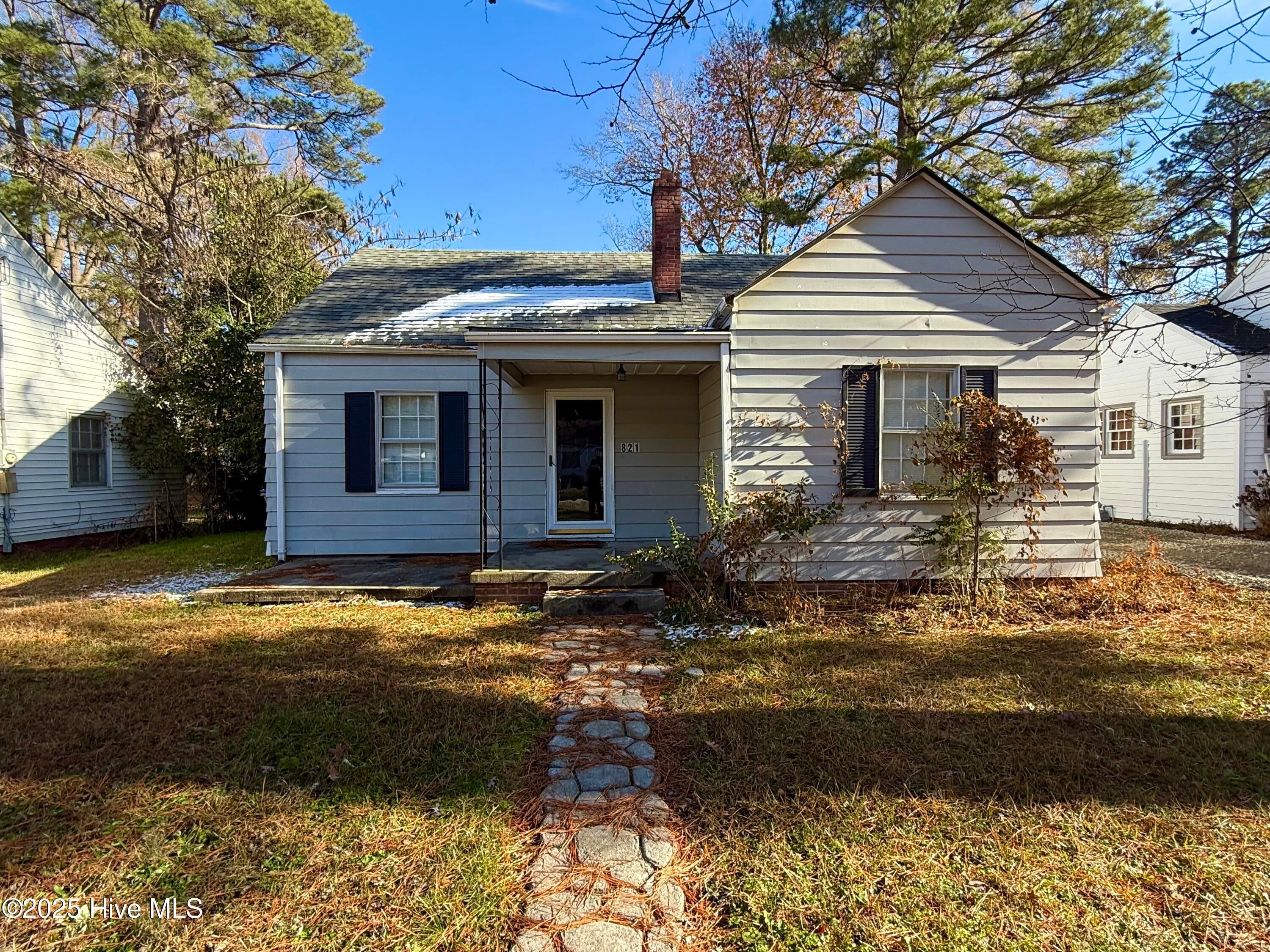 821 S Pine Street — photo