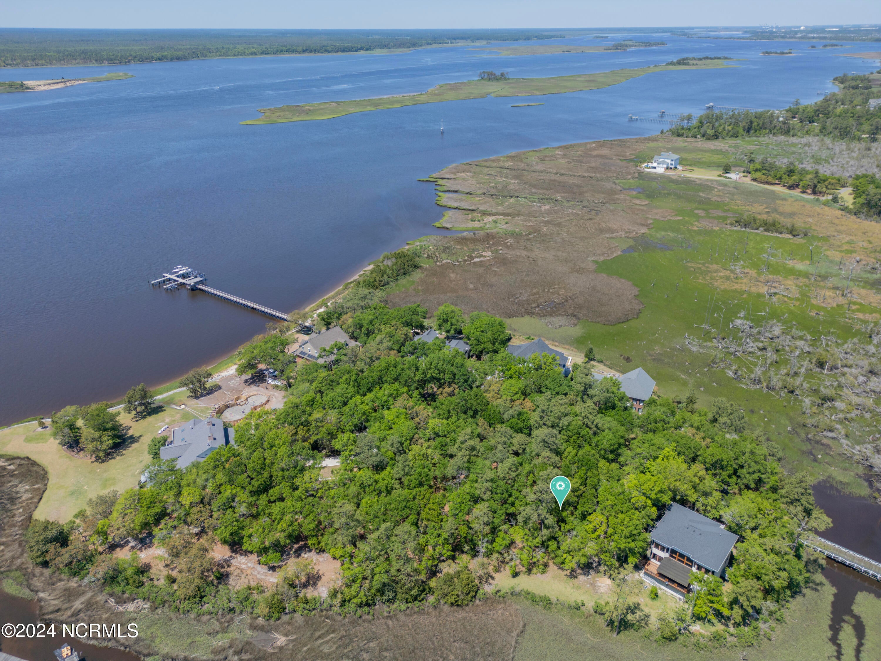 109 Island Bridge Way — photo