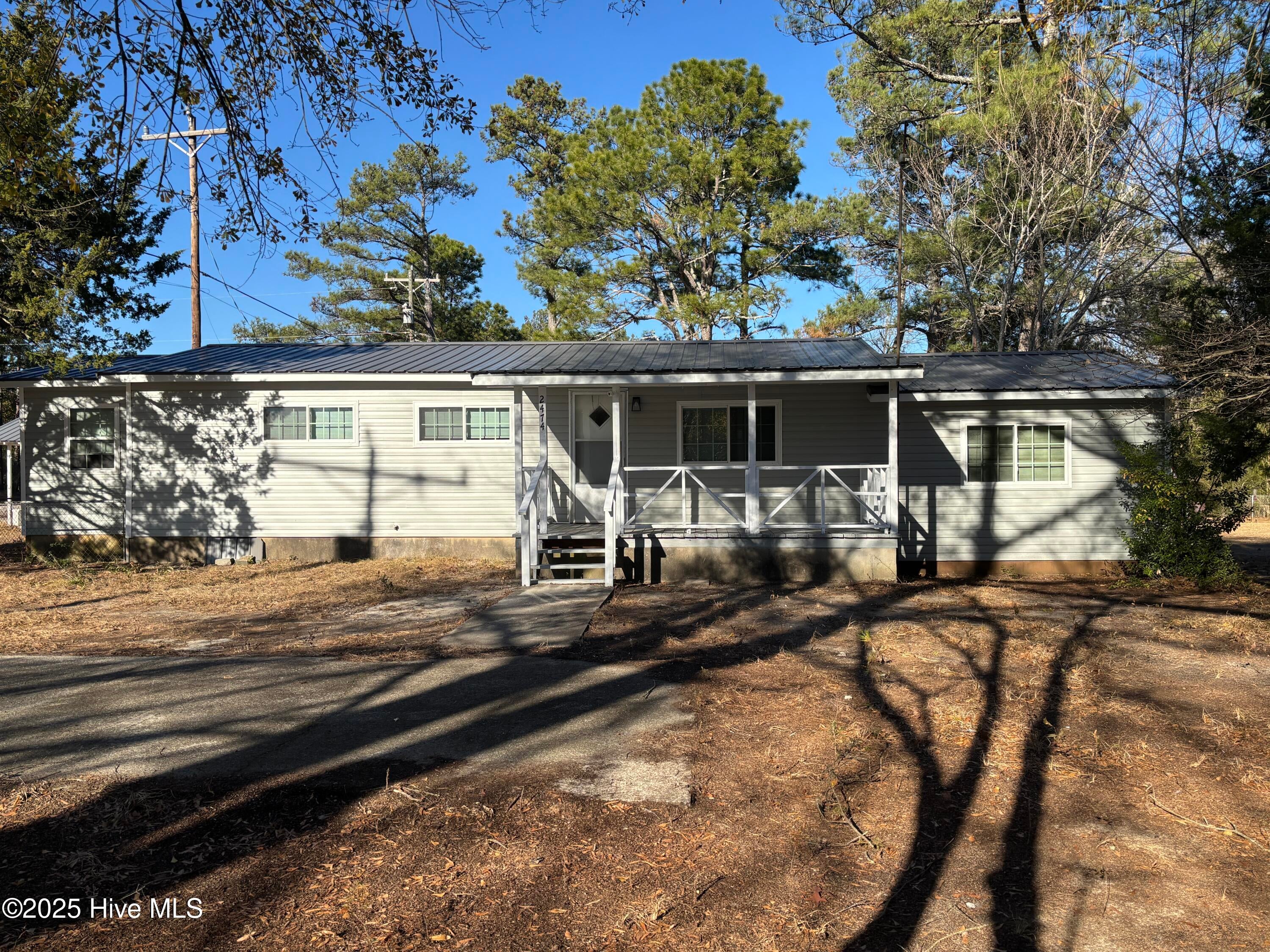 2474 Quewhiffle Road — photo