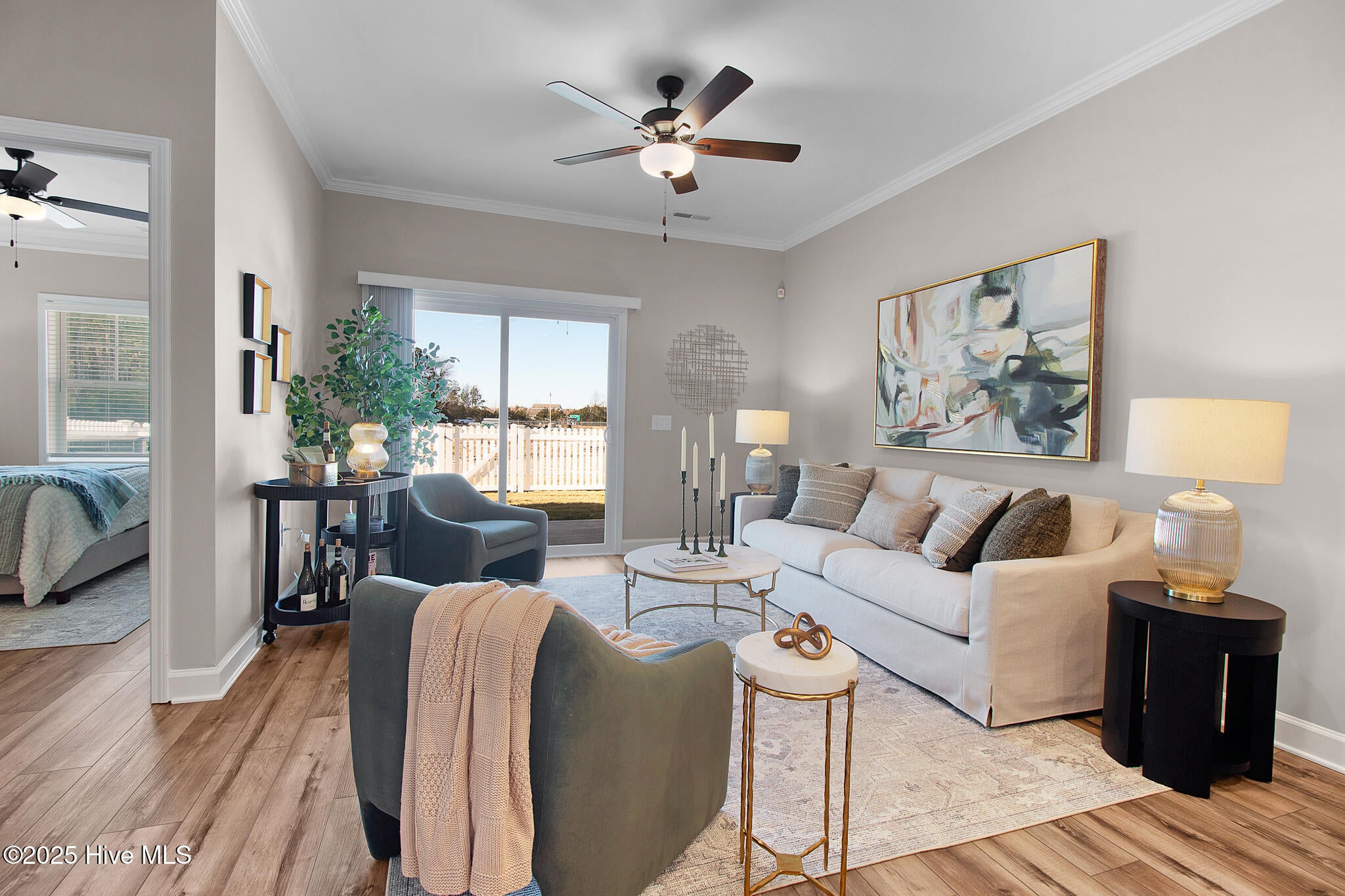 249 Cline Way Unit 114, 1809 Live Oak — photo