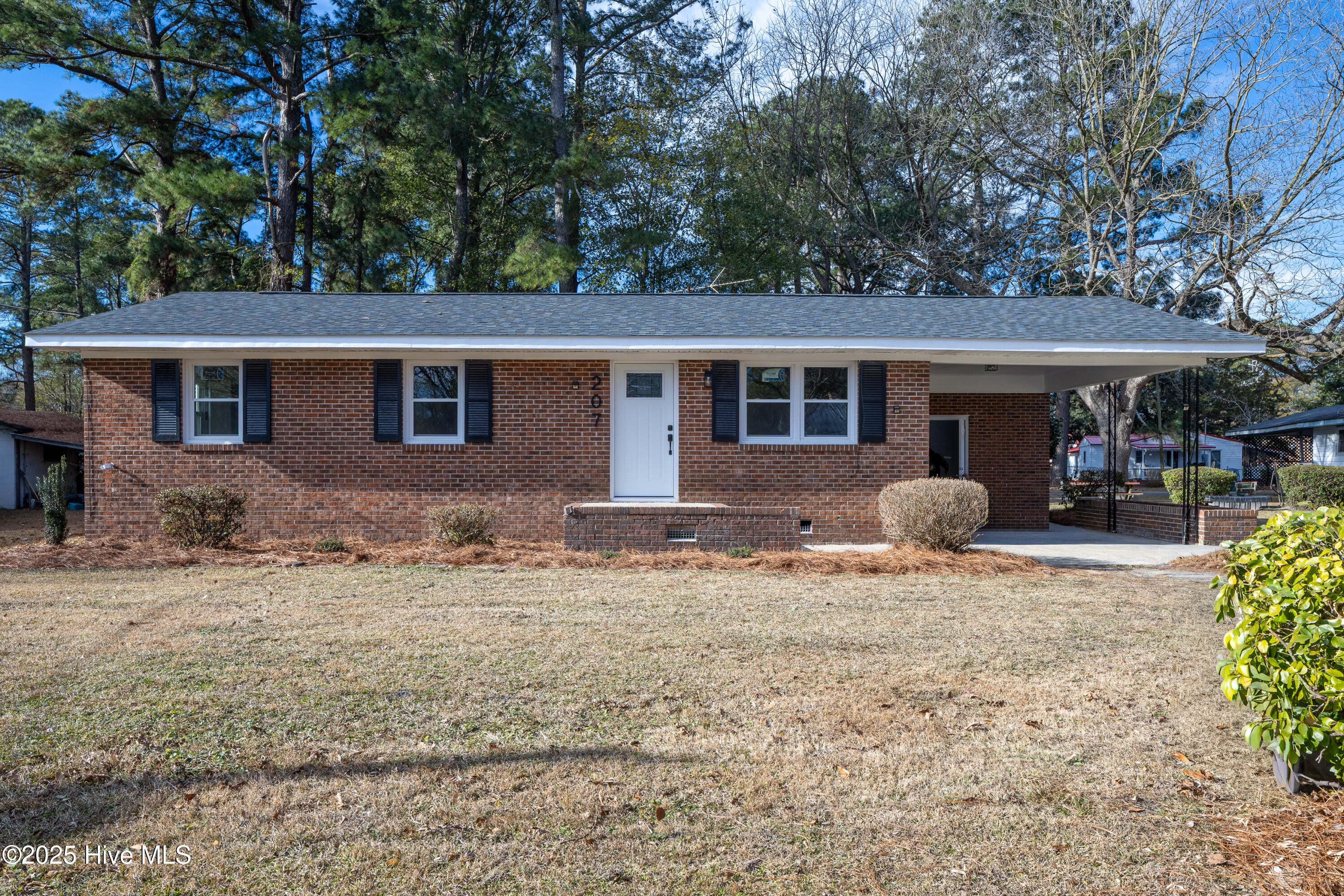 207 Jordan Street — photo