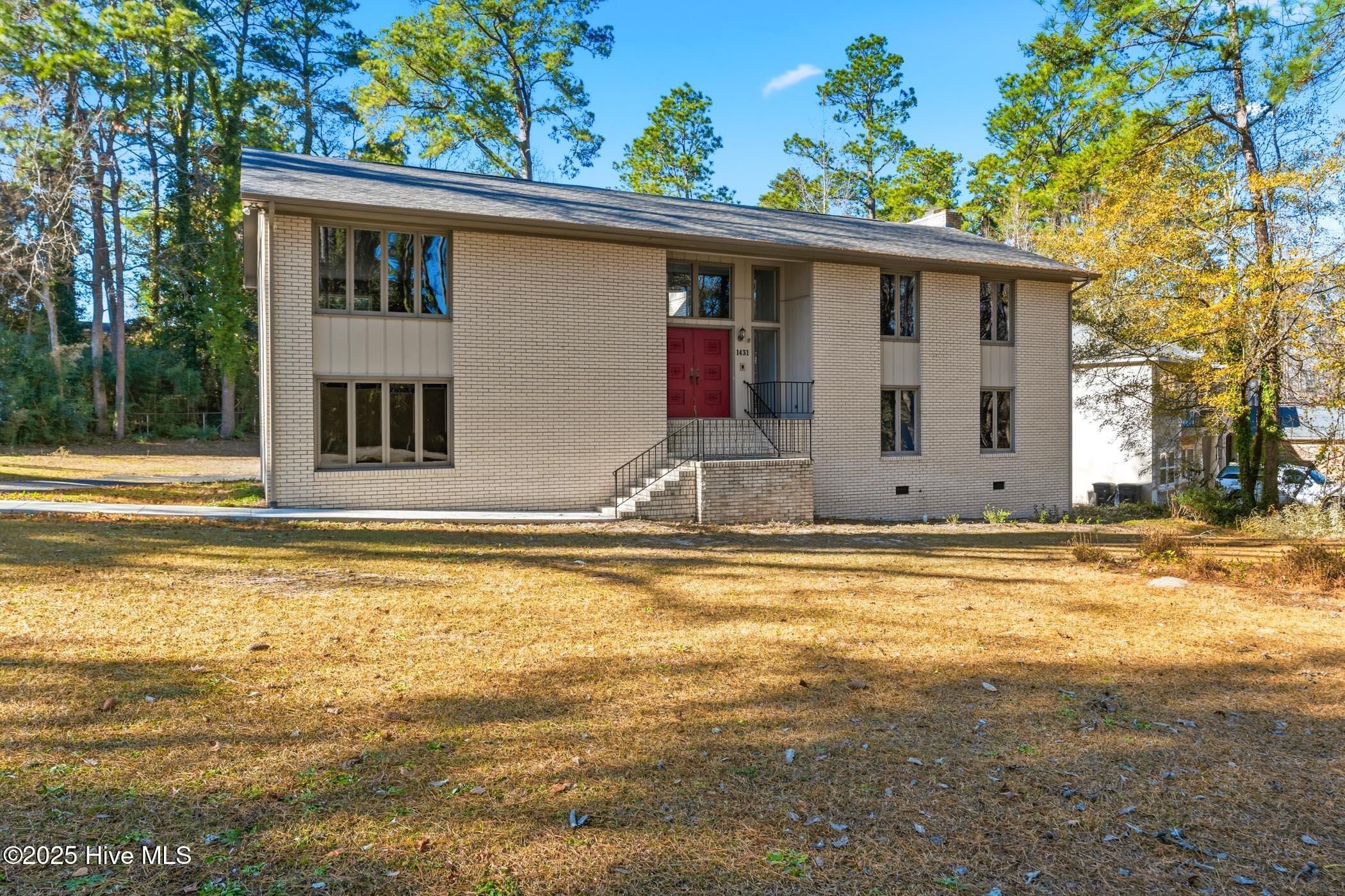 1431 Cumberland Circle — photo