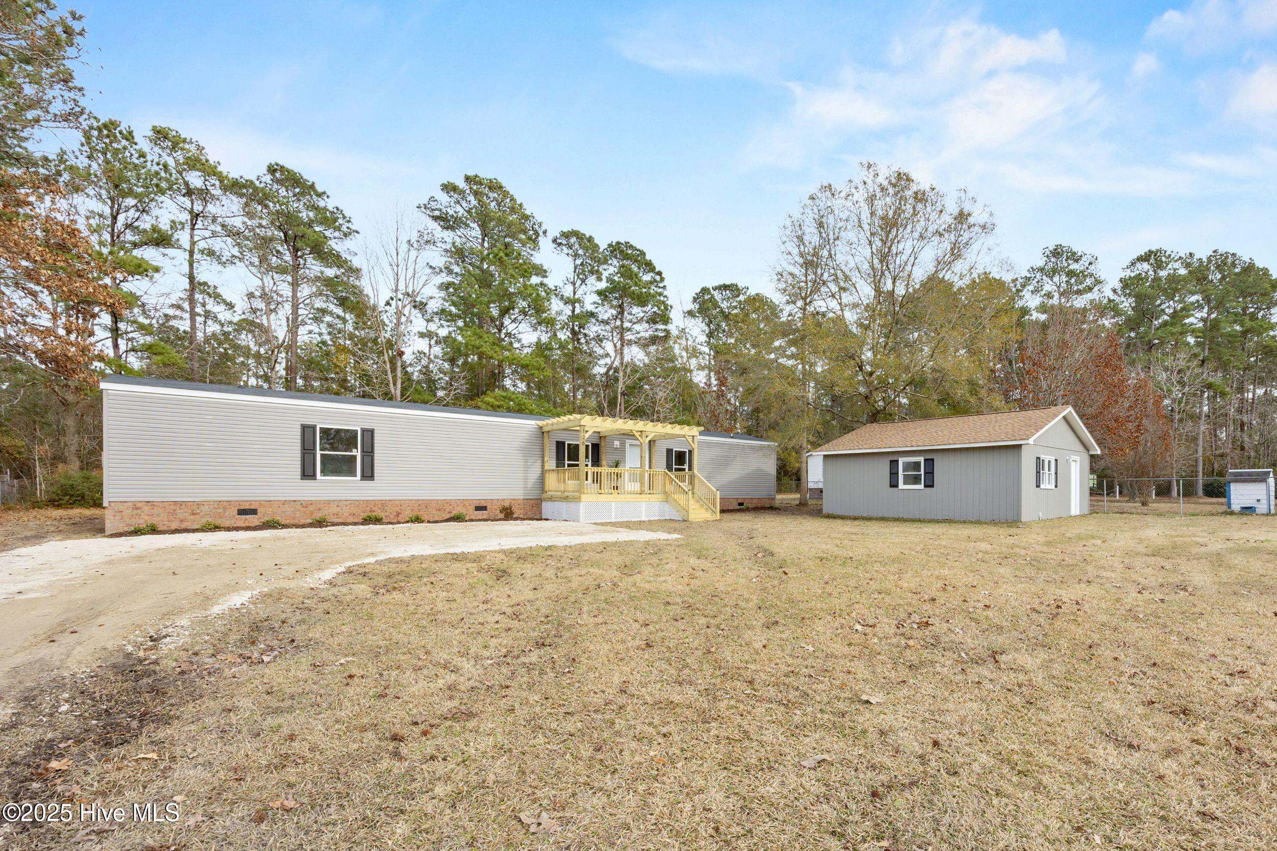 126 Hunter Court — photo