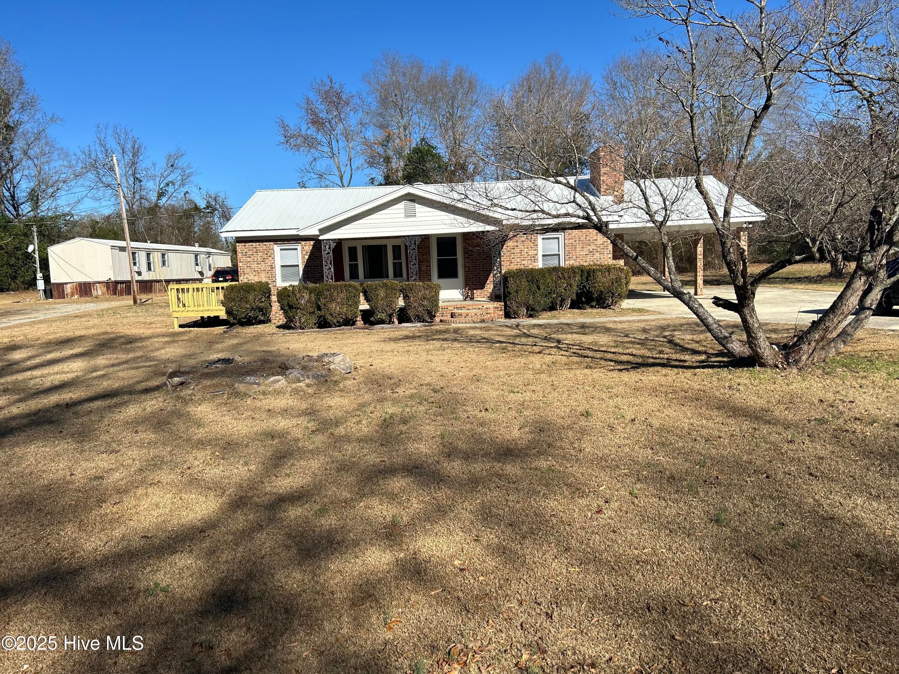 178 Rosalyn Road — photo