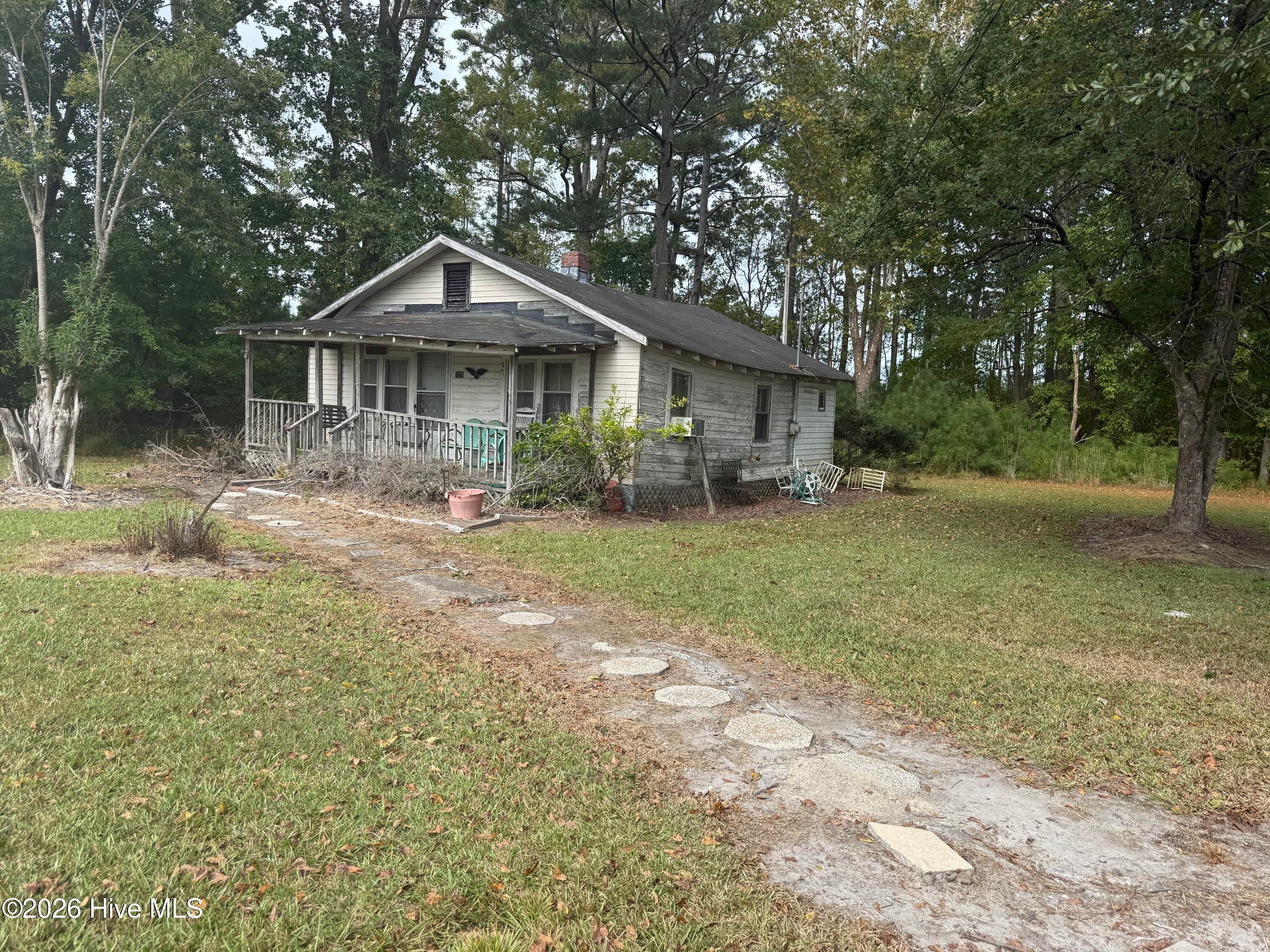 1270 US-13 — photo