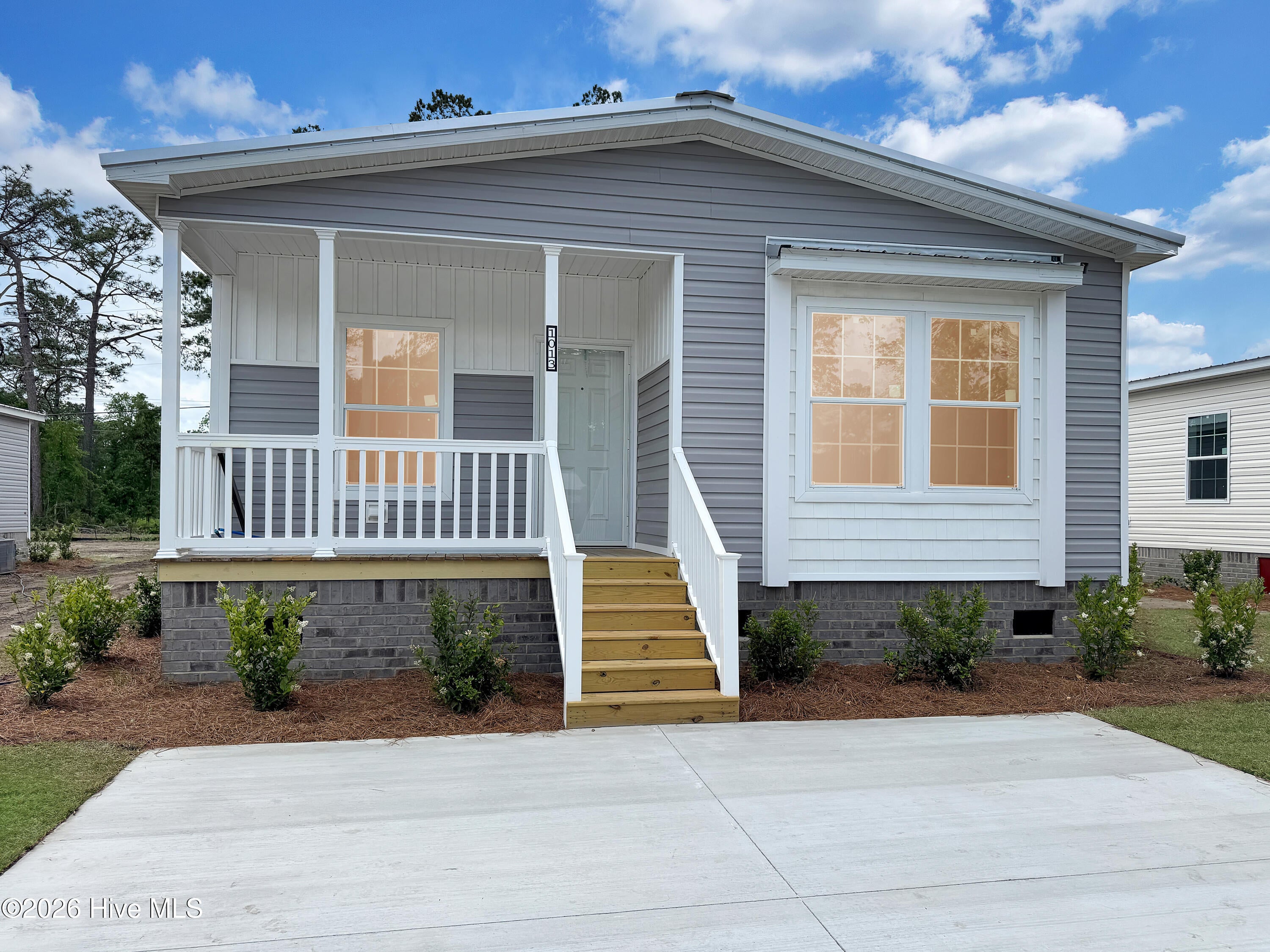 1013 Pine Ridge Court — photo
