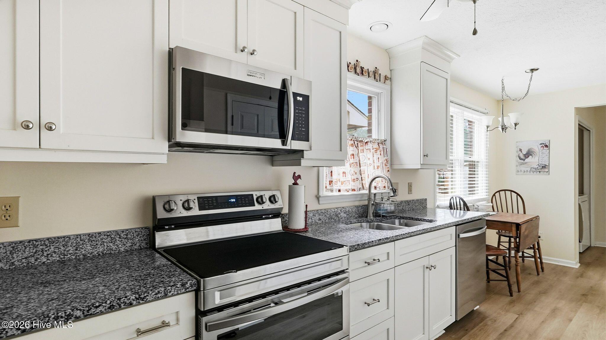 560 Pinehurst Trace Drive — photo