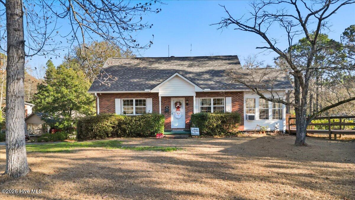 909 Austin Street — photo