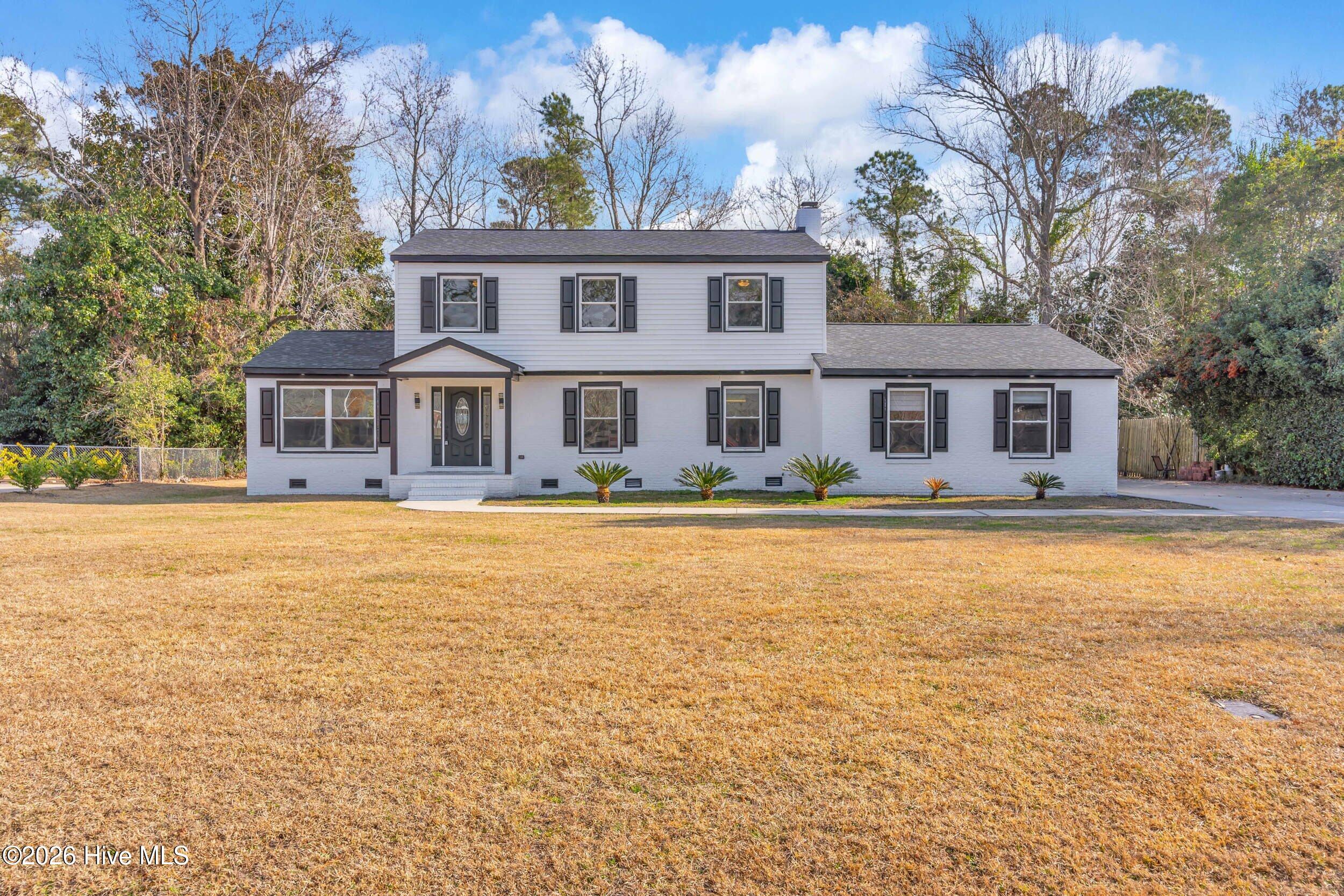 122 Devonshire Lane — photo