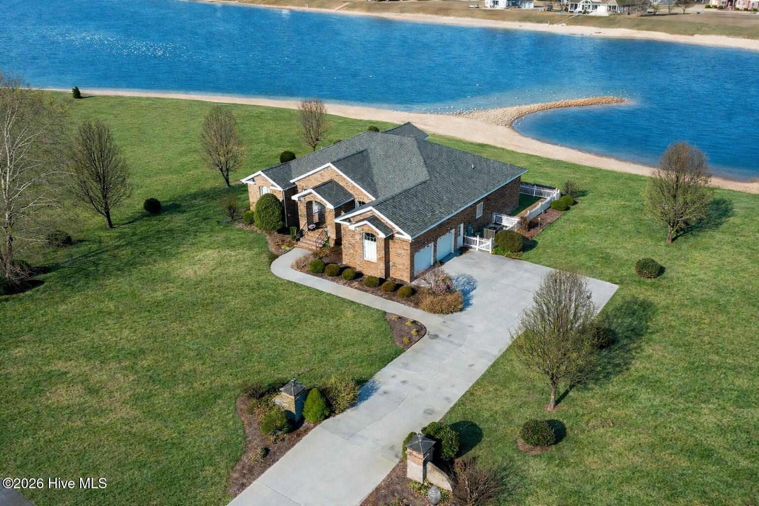 241 Schooner Landing Drive — photo