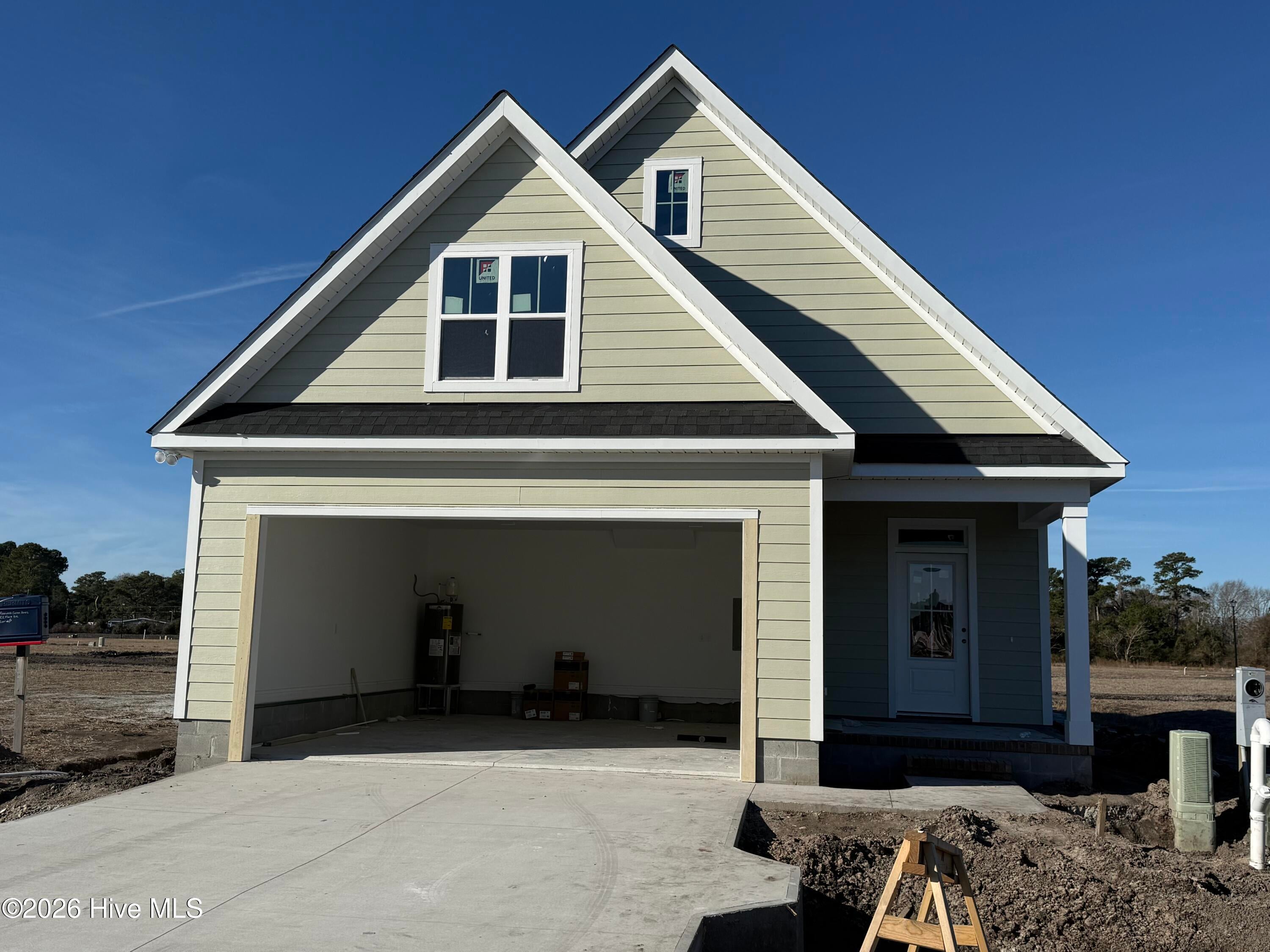 102 Golden Finch Drive — photo