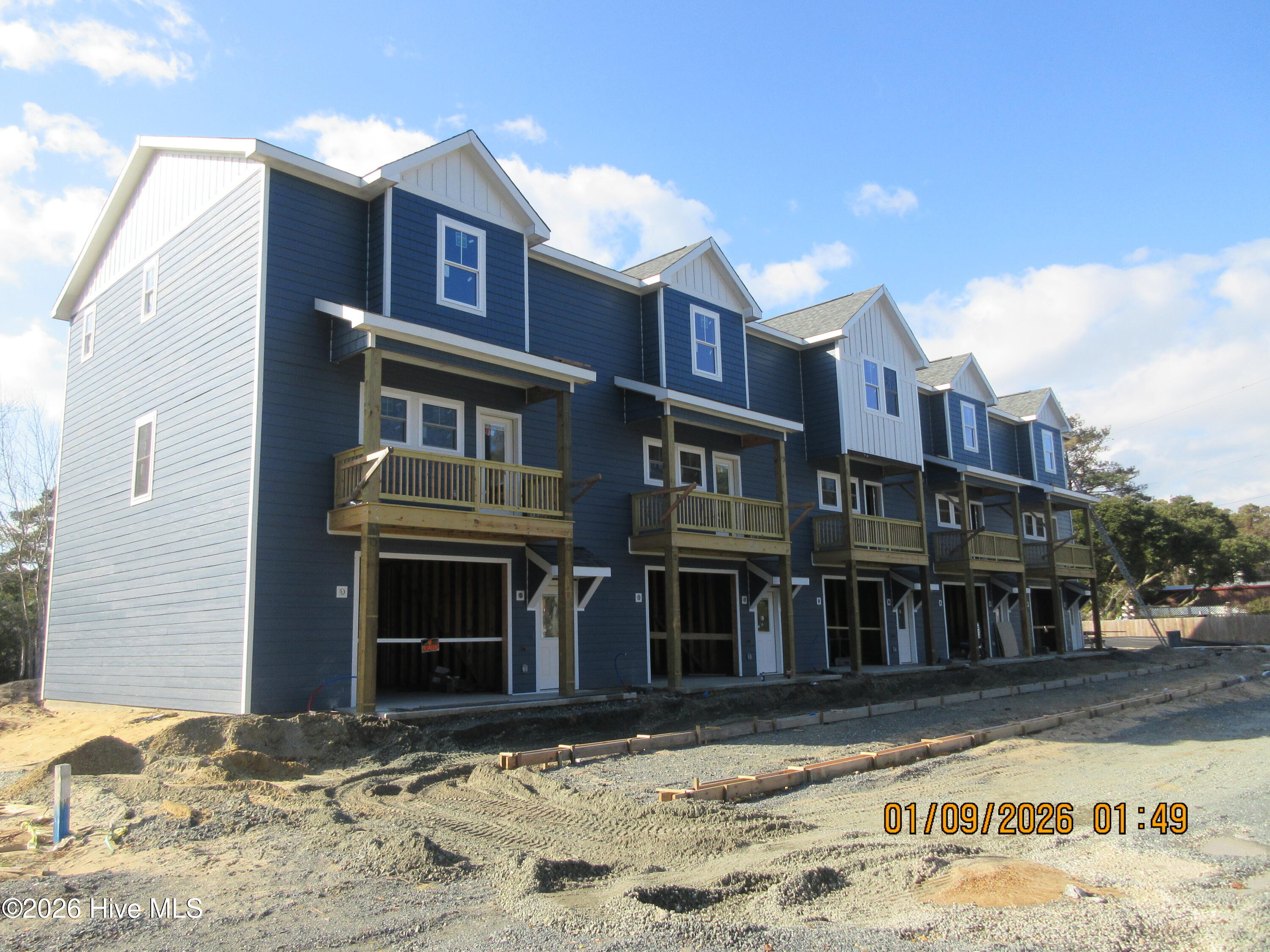 1208 Swan Street Unit 2 — photo