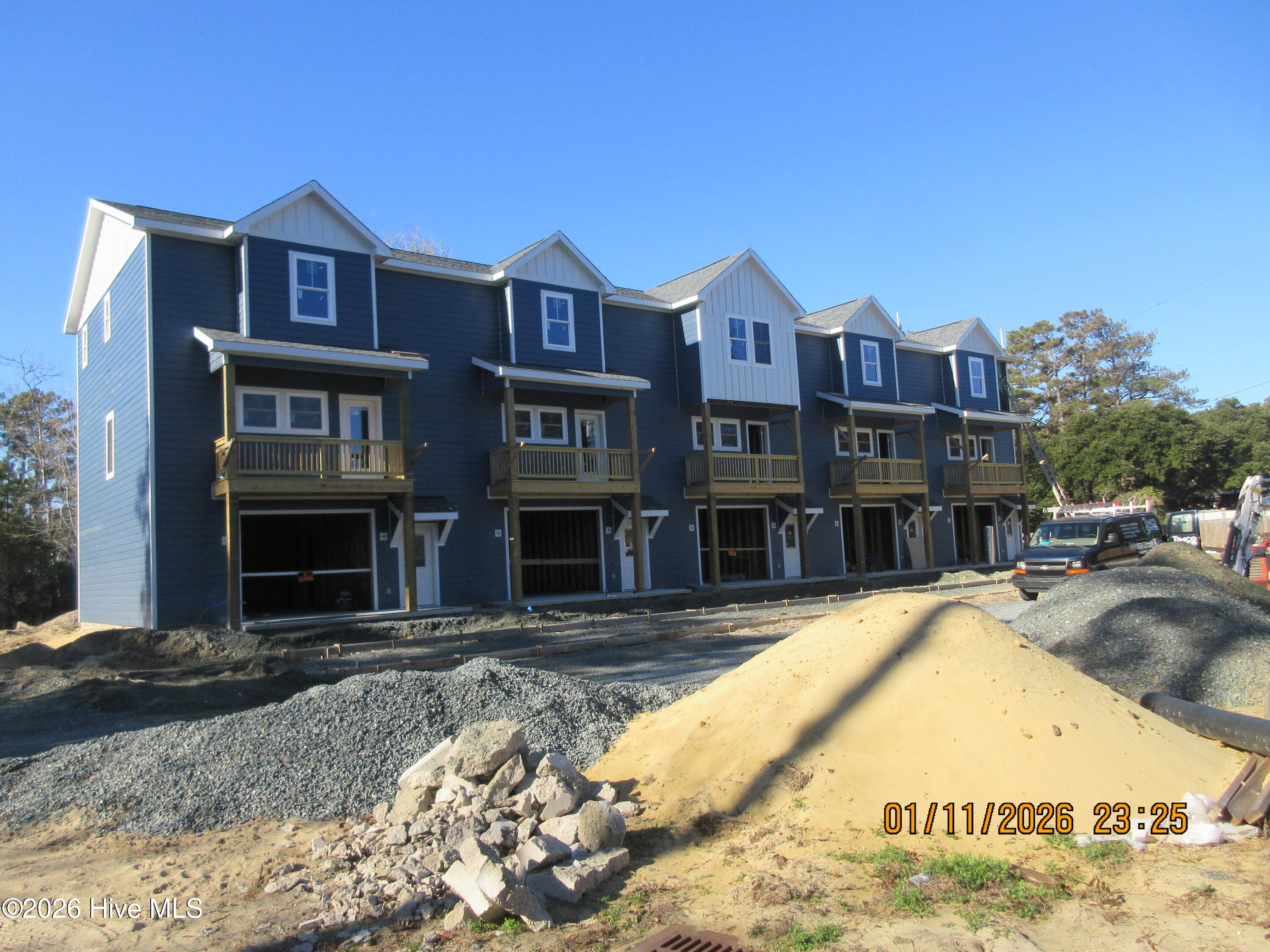 1208 Swan Street Unit 4 — photo