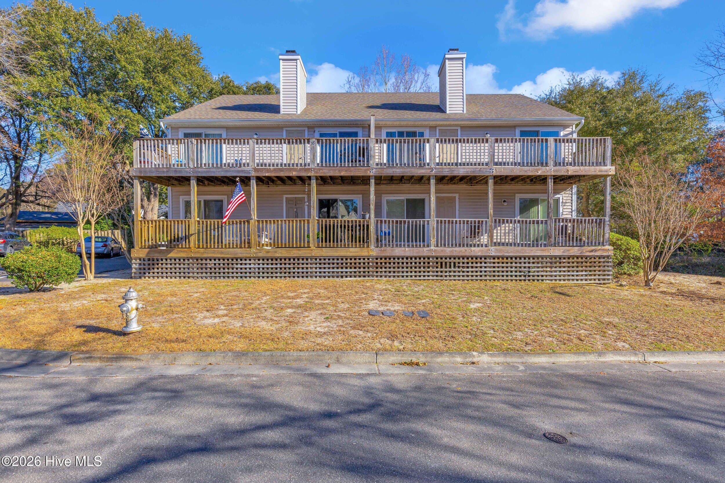 5221 Largo Court 4C- 202 — photo