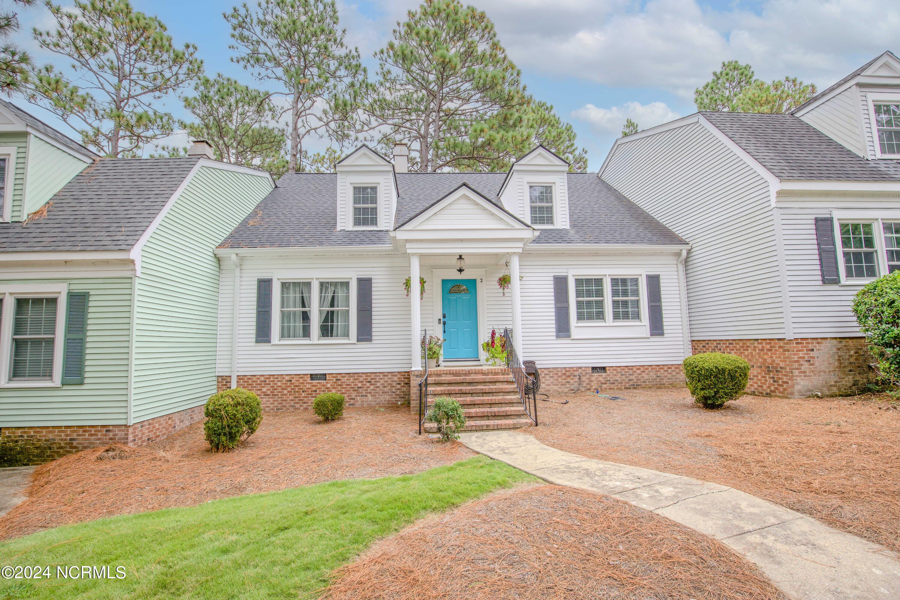 2 Colonial Pines Circle — photo