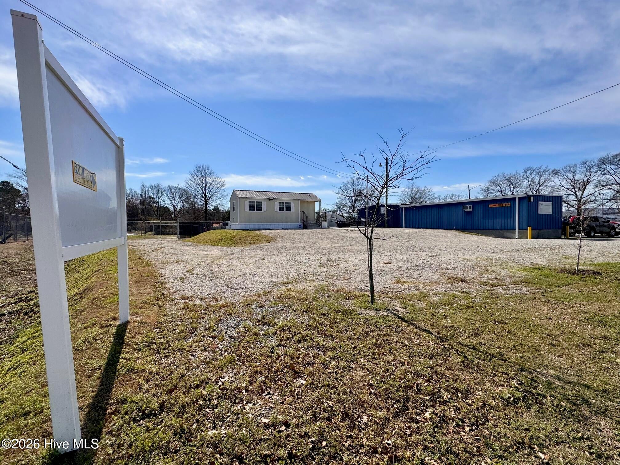 309 Old River Road — photo
